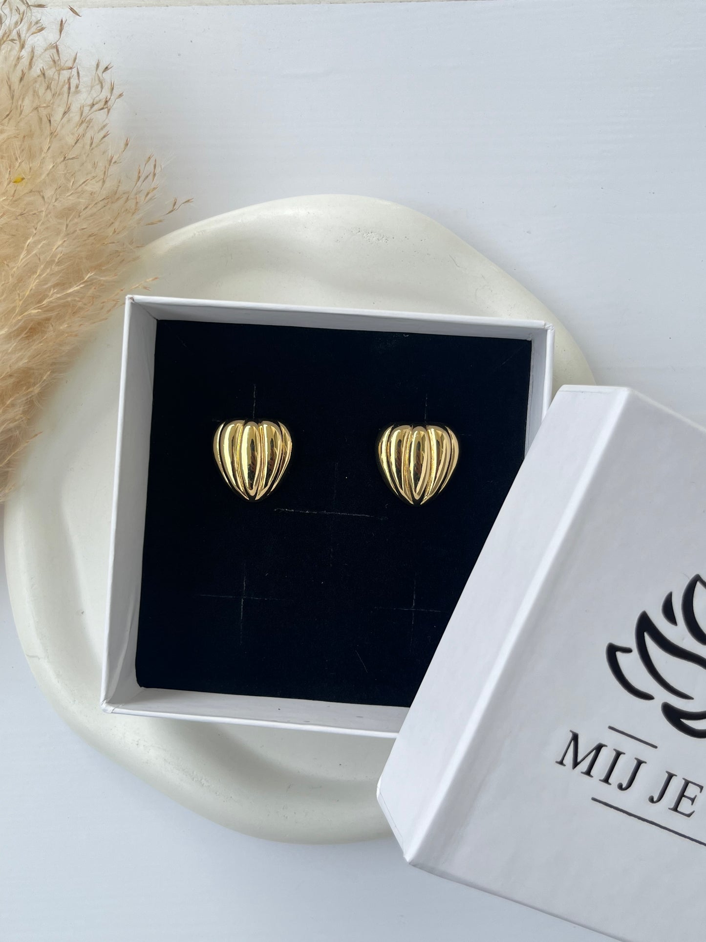 Maris Earrings