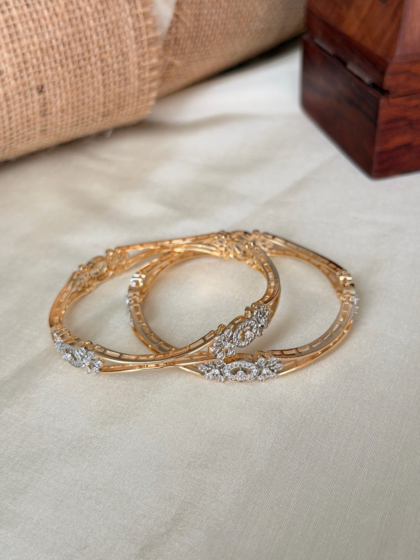 Real Diamond Look Sleek Bangles