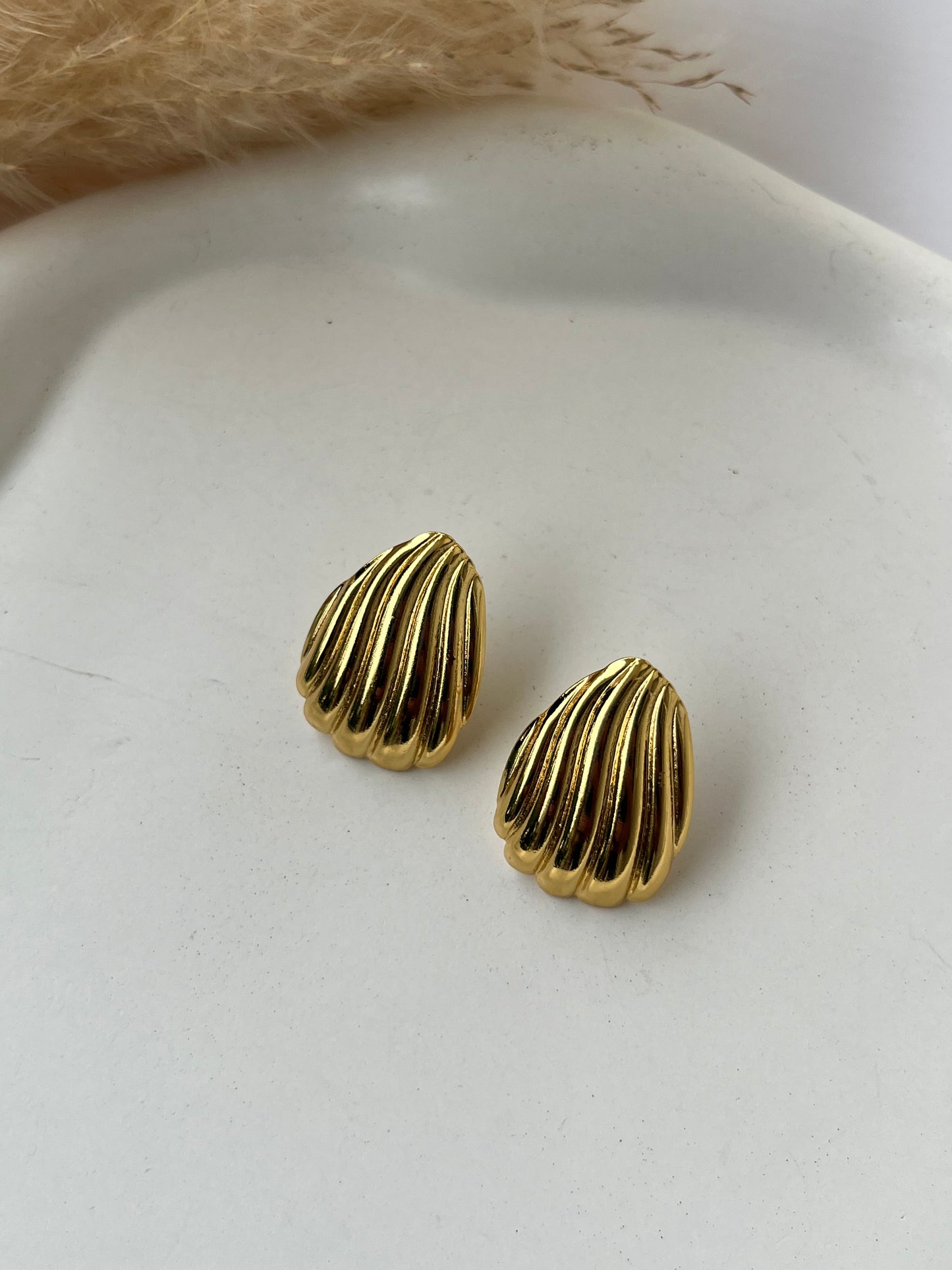 Naia Earrings