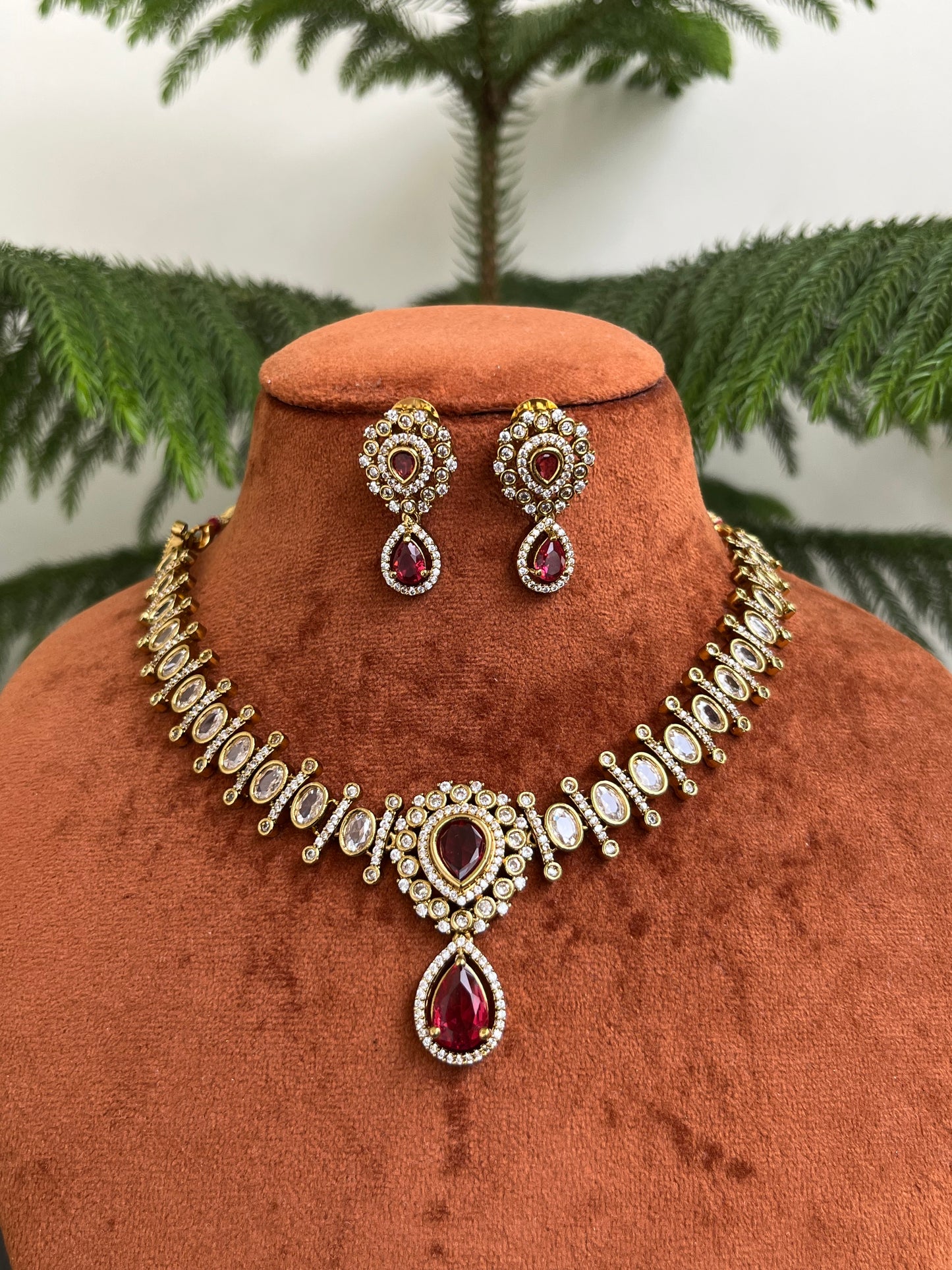 Victorian Drop Necklace Set