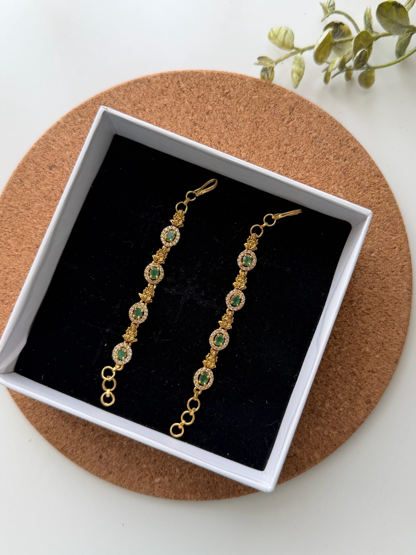 Sleek Emerald Lakshmi Devi Mattal