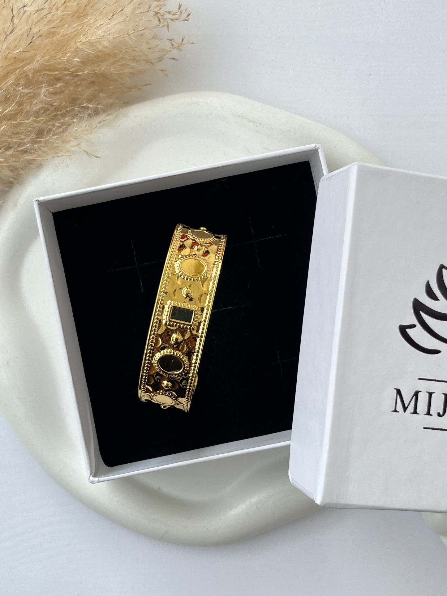 Ashley Bracelet Cuff