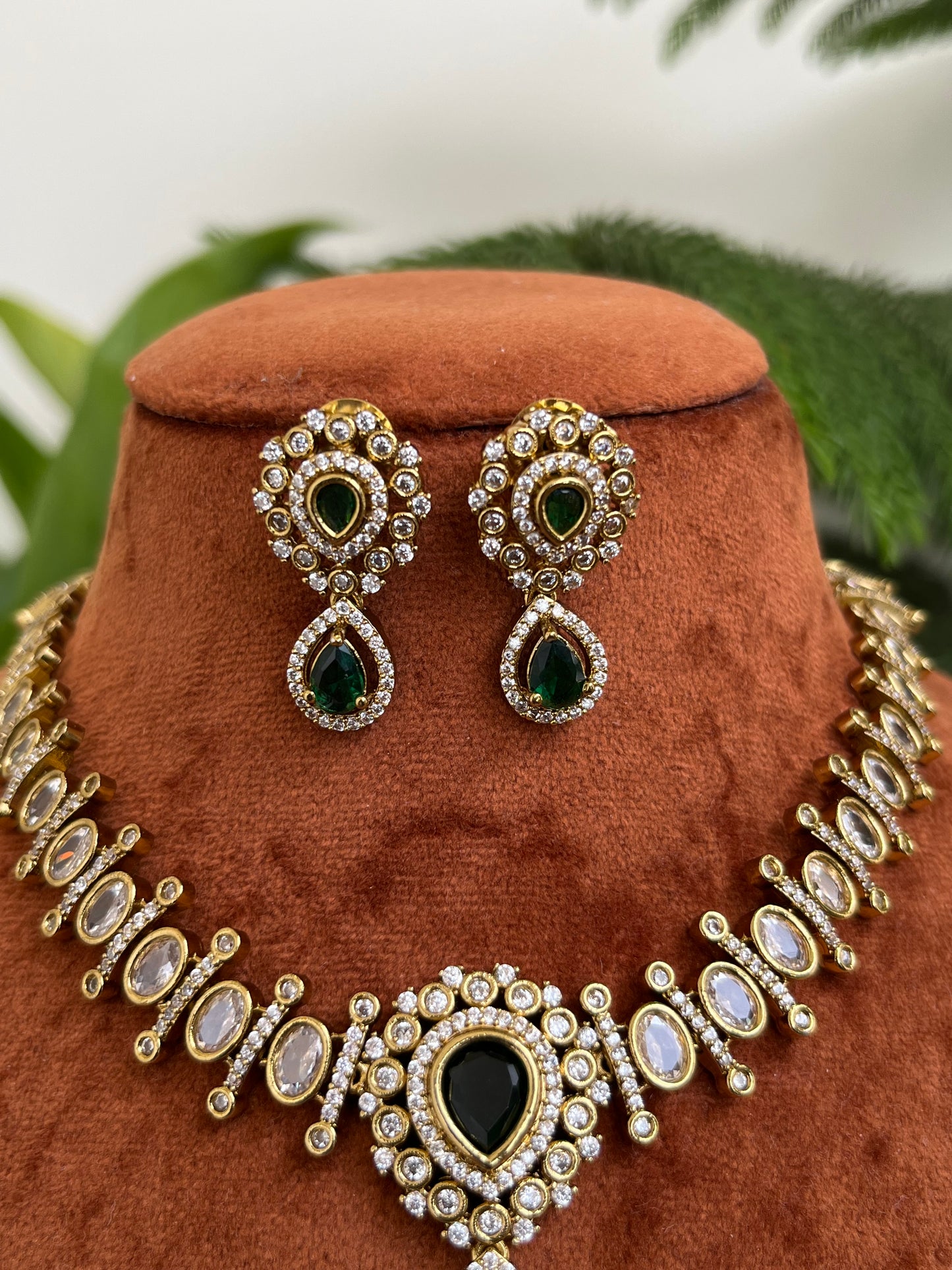 Victorian Drop Necklace Set