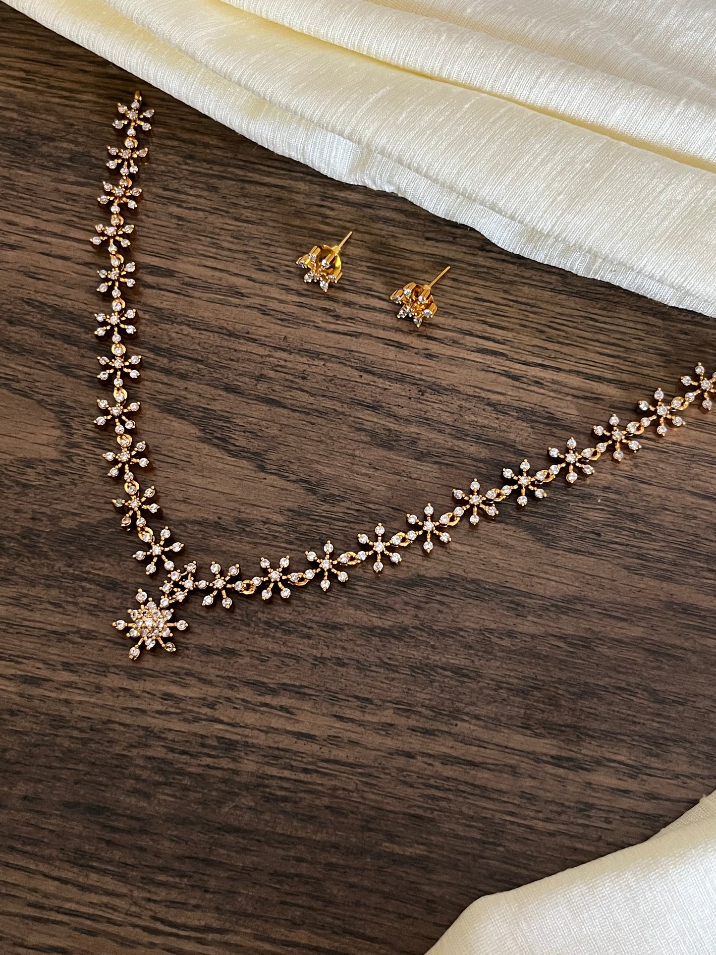 Star Line AD Necklace – Minimal & Trending – With Stud Earrings 13
