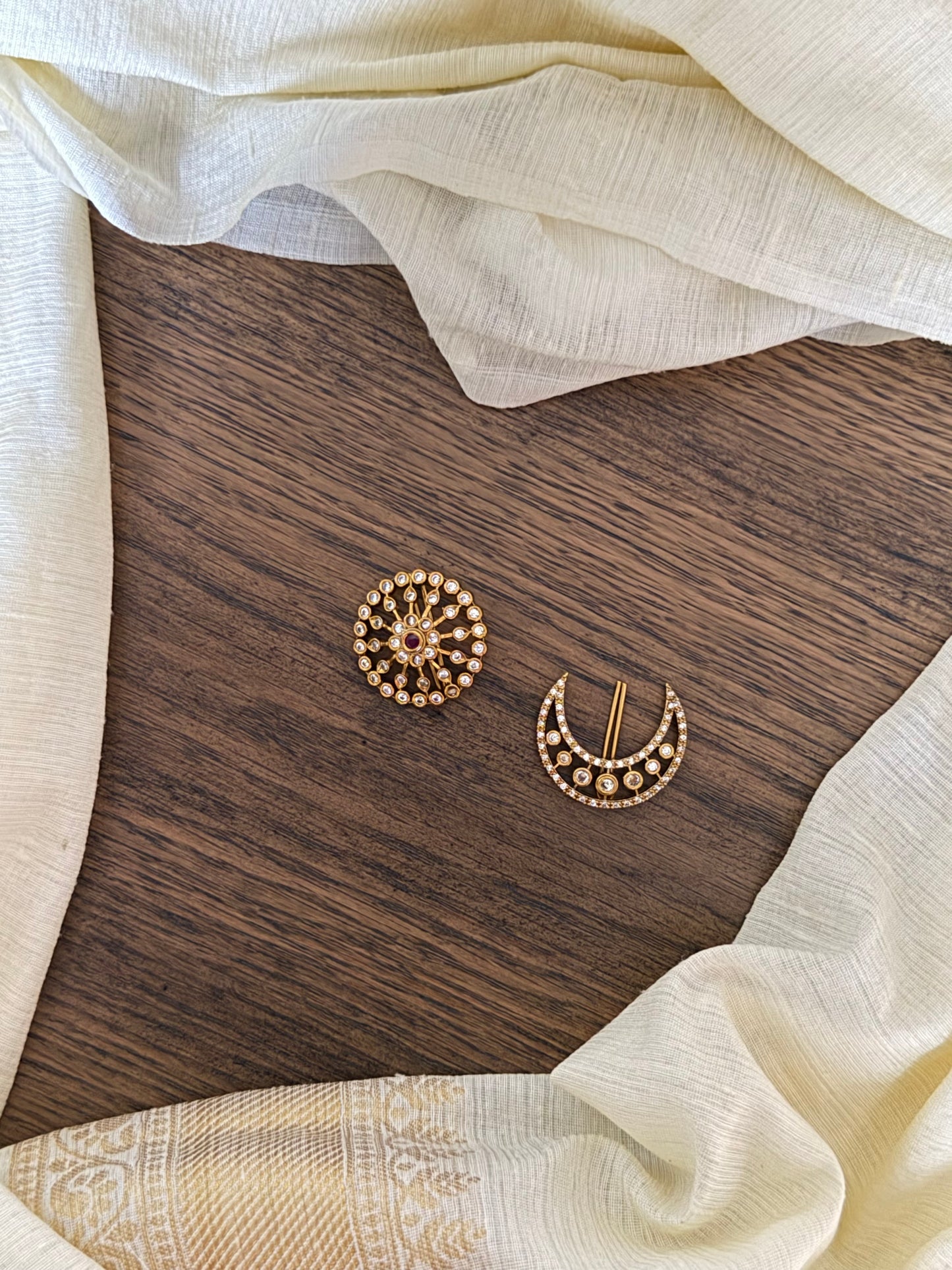 Minimal surya chandra hair accessory