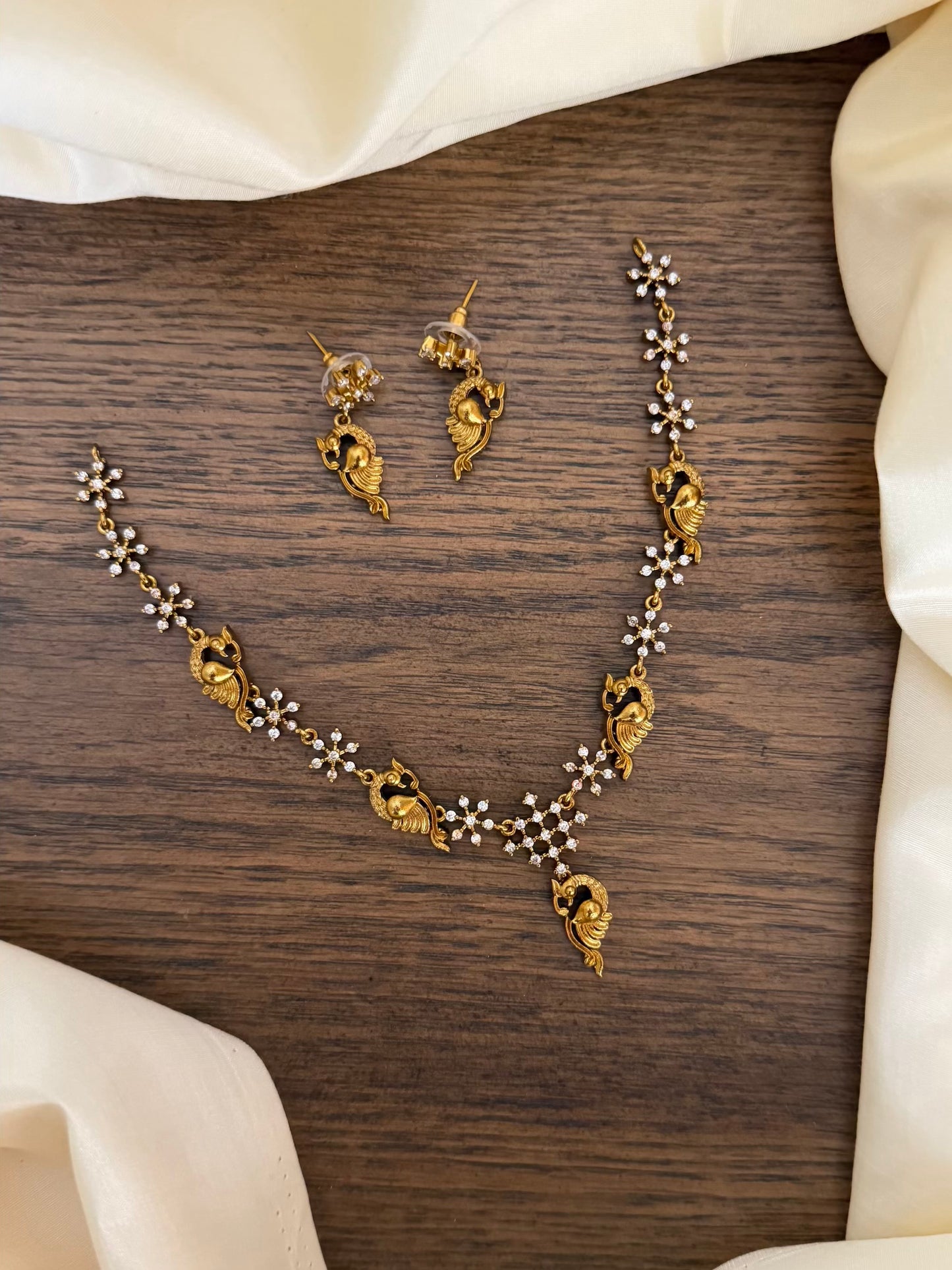 AD peacock necklace set