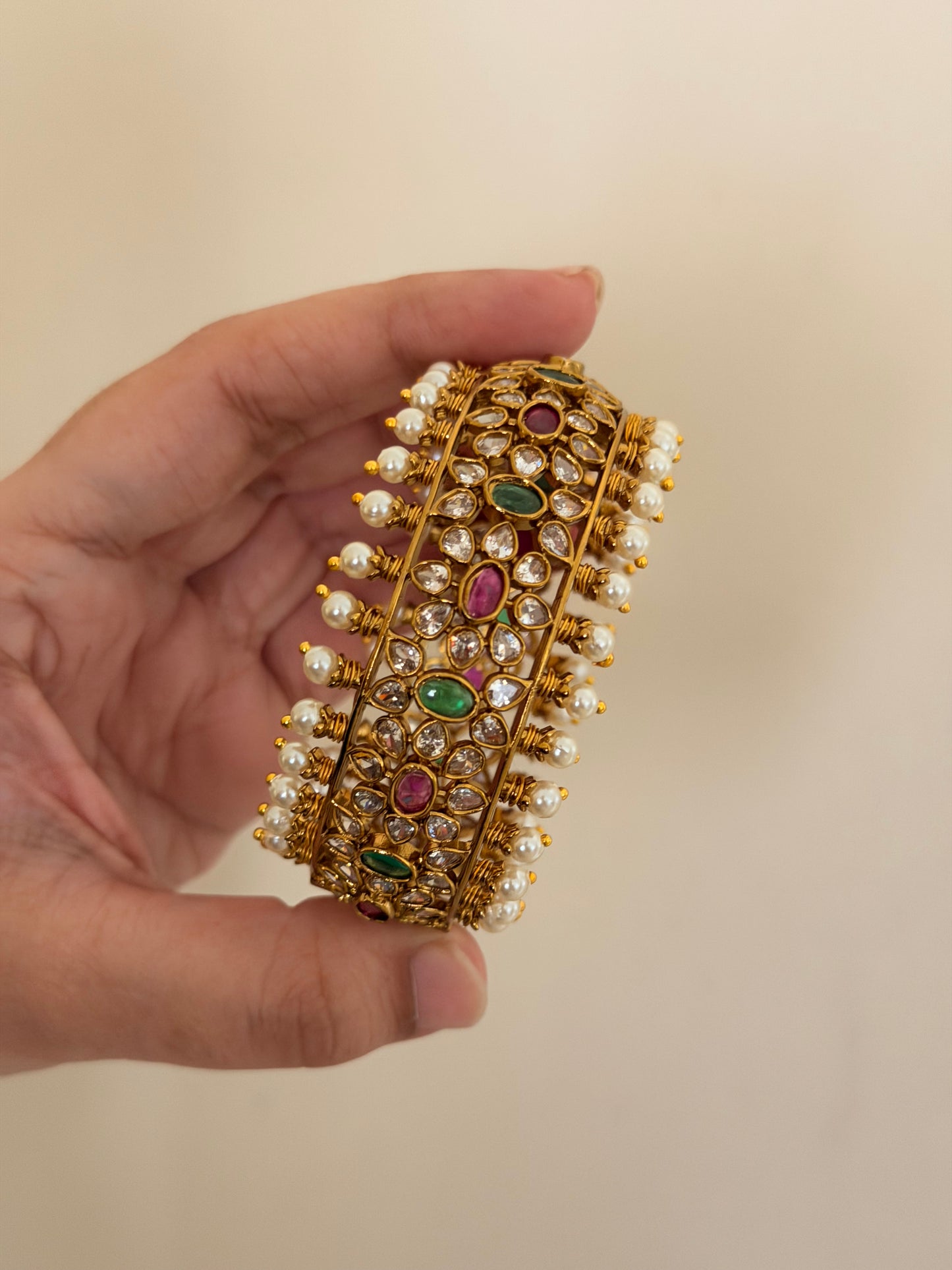 Grand Pearl Bangle