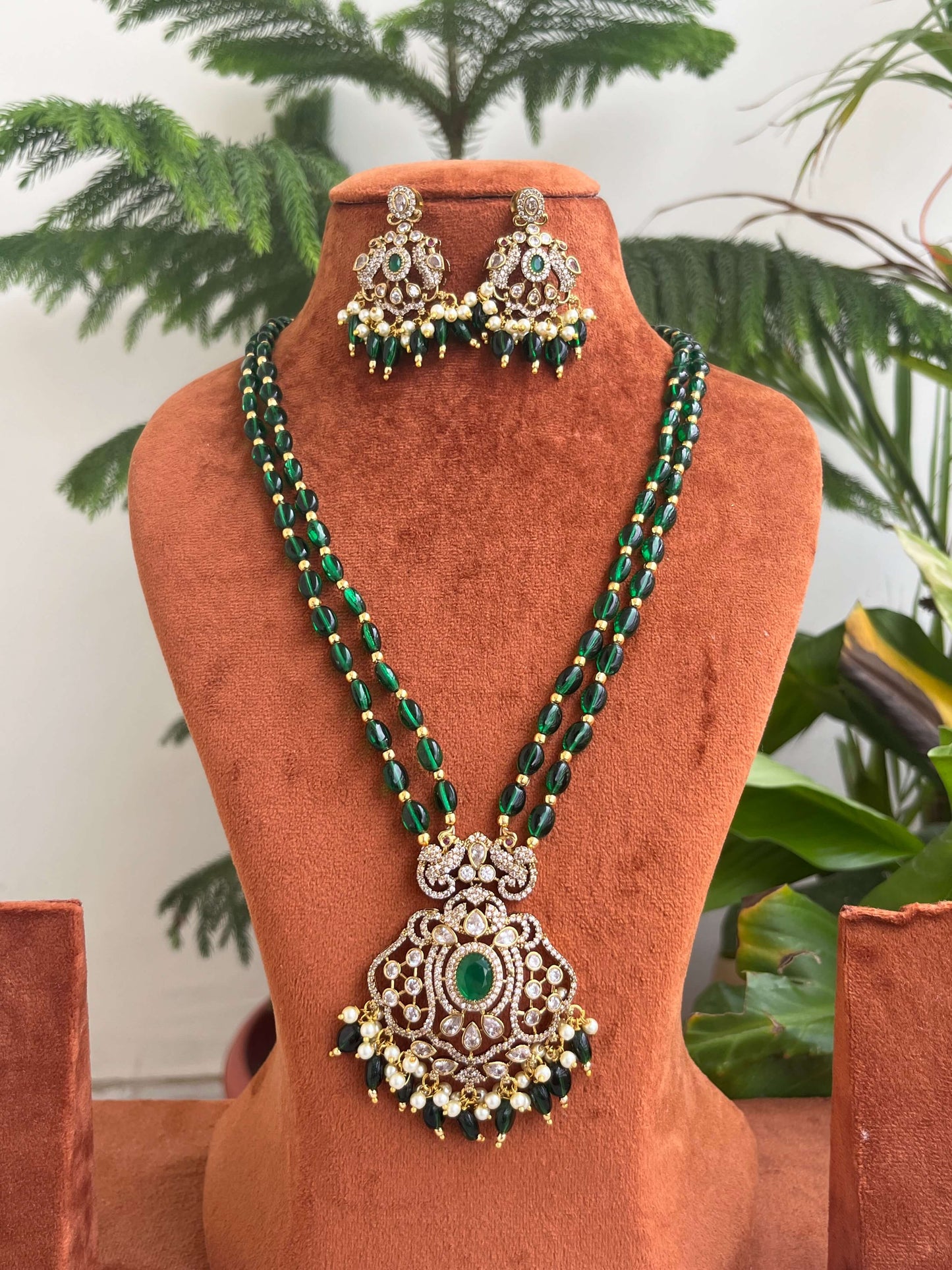 Handmade Beads Haram with Victorian Pendant & Earrings
