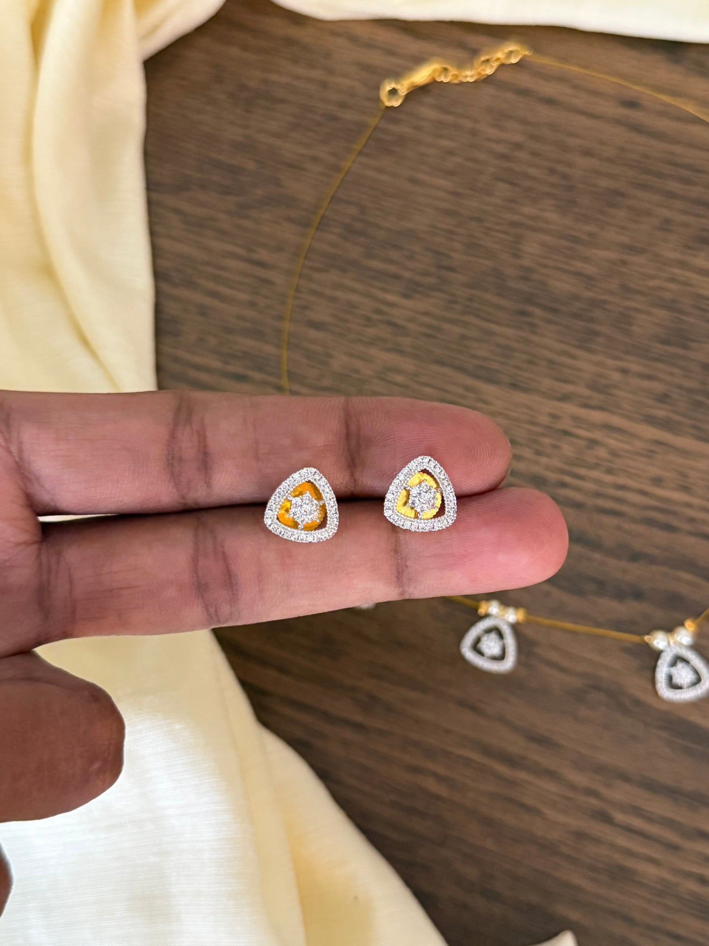 Invisible Chain Necklace with triangular Charms & Matching Studs