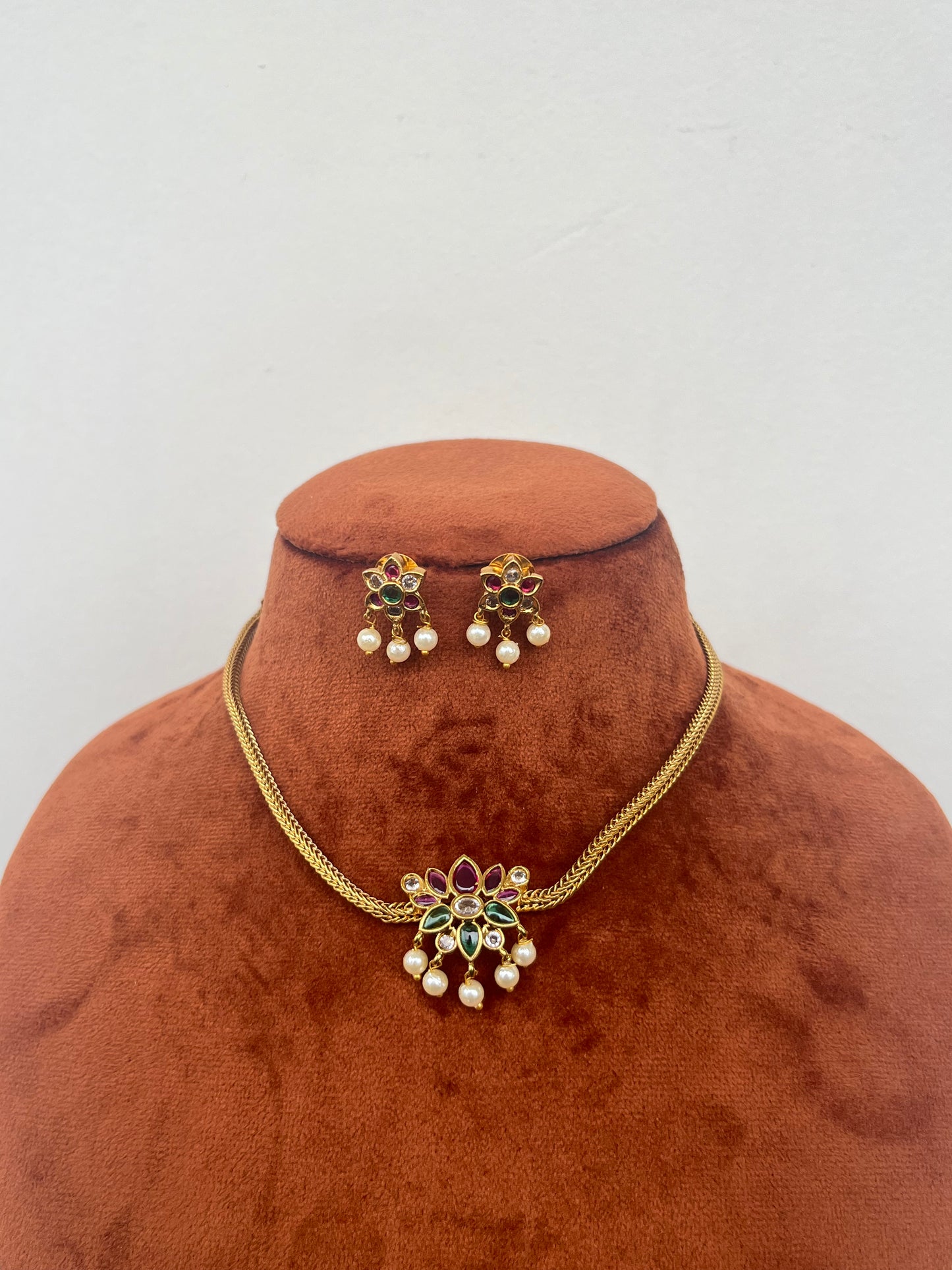 Sleek Attigai Choker – Kemp Lotus Motif – With Matching Studs 24