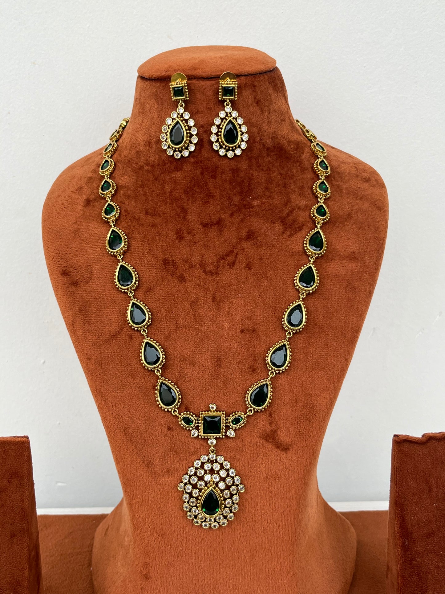 Jyothika Inspired Long Haram – Emerald Green Stones – With Earrings