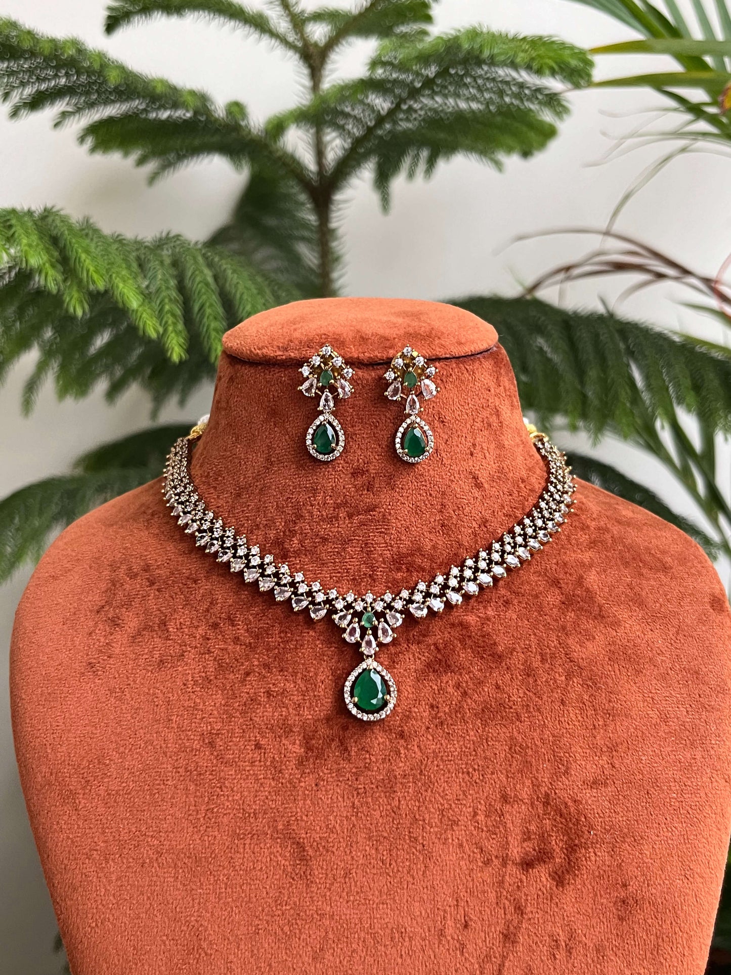 Victorian Style AD Necklace Set – Premium Finish