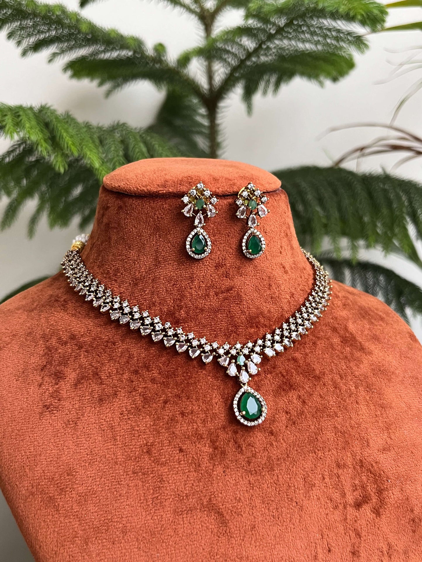 Victorian Style AD Necklace Set – Premium Finish