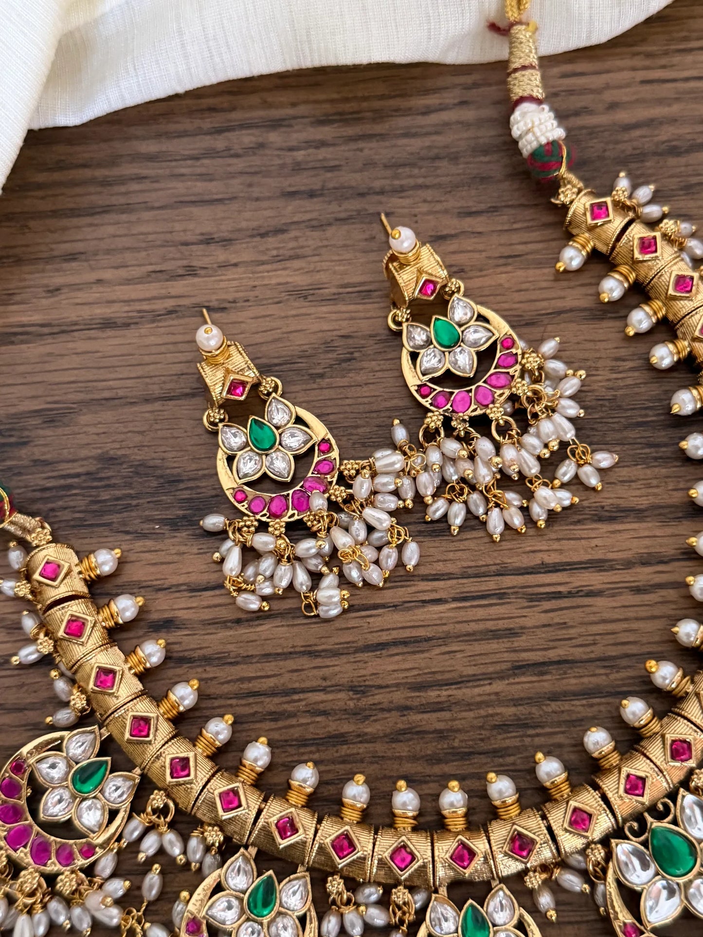 Kundan Chandbali Cluster Necklace Set