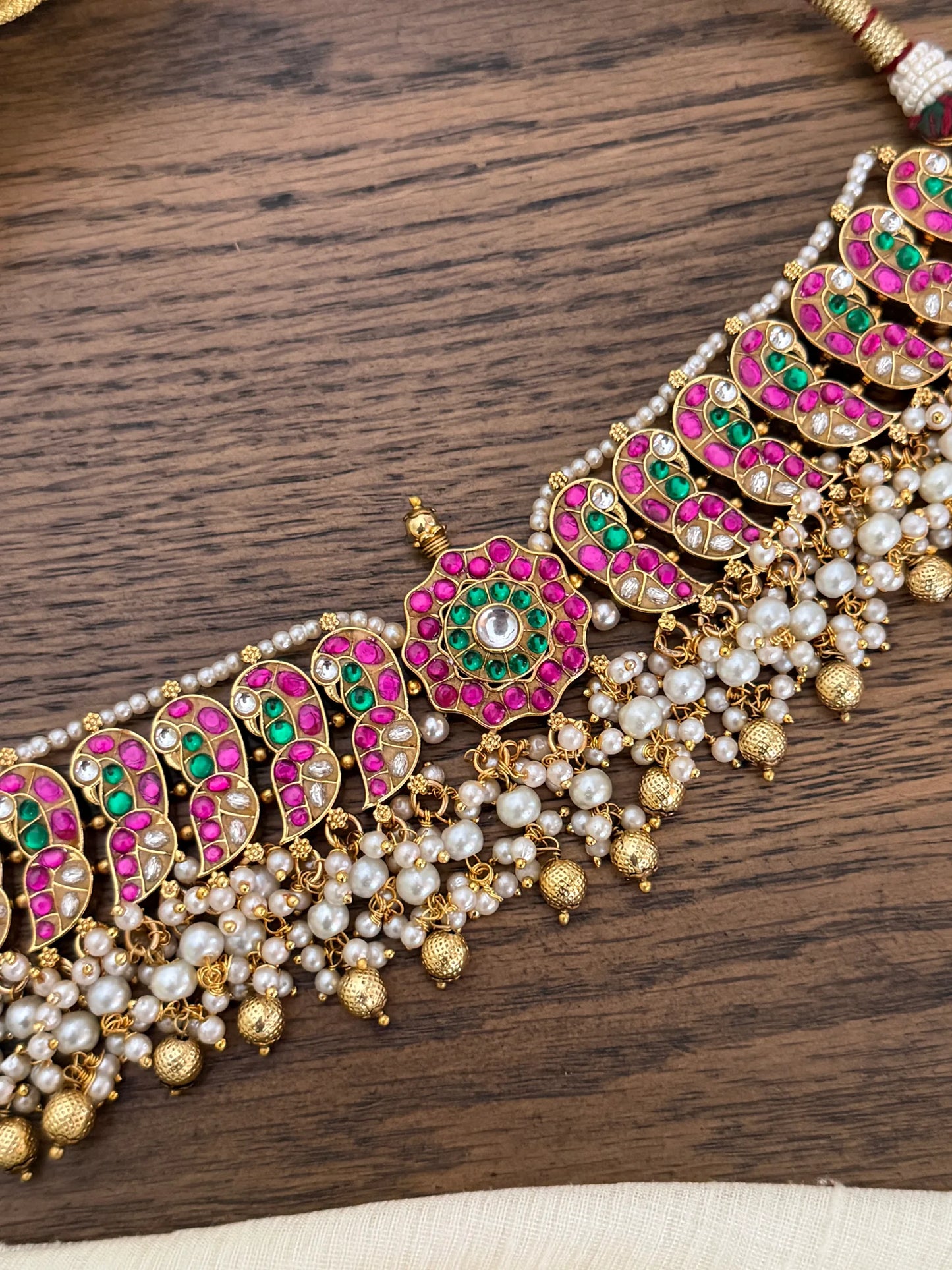 Jadau Kundan Paisley Pearl Cluster Choker Set