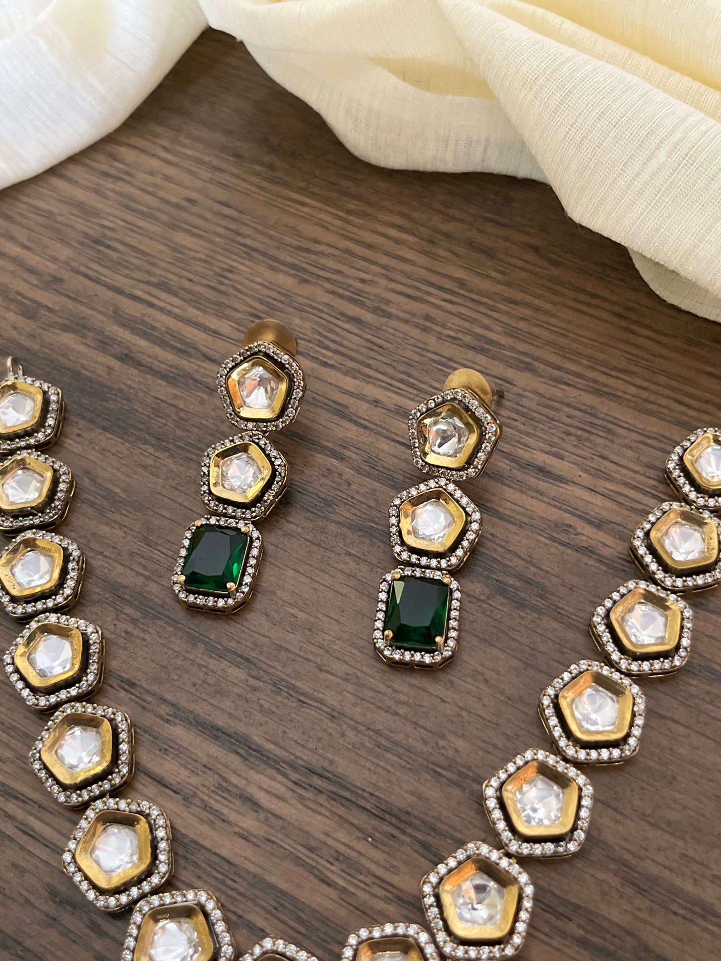 Kundan Silver Foil-Back Short Necklace with Green Stone & Matching Earrings