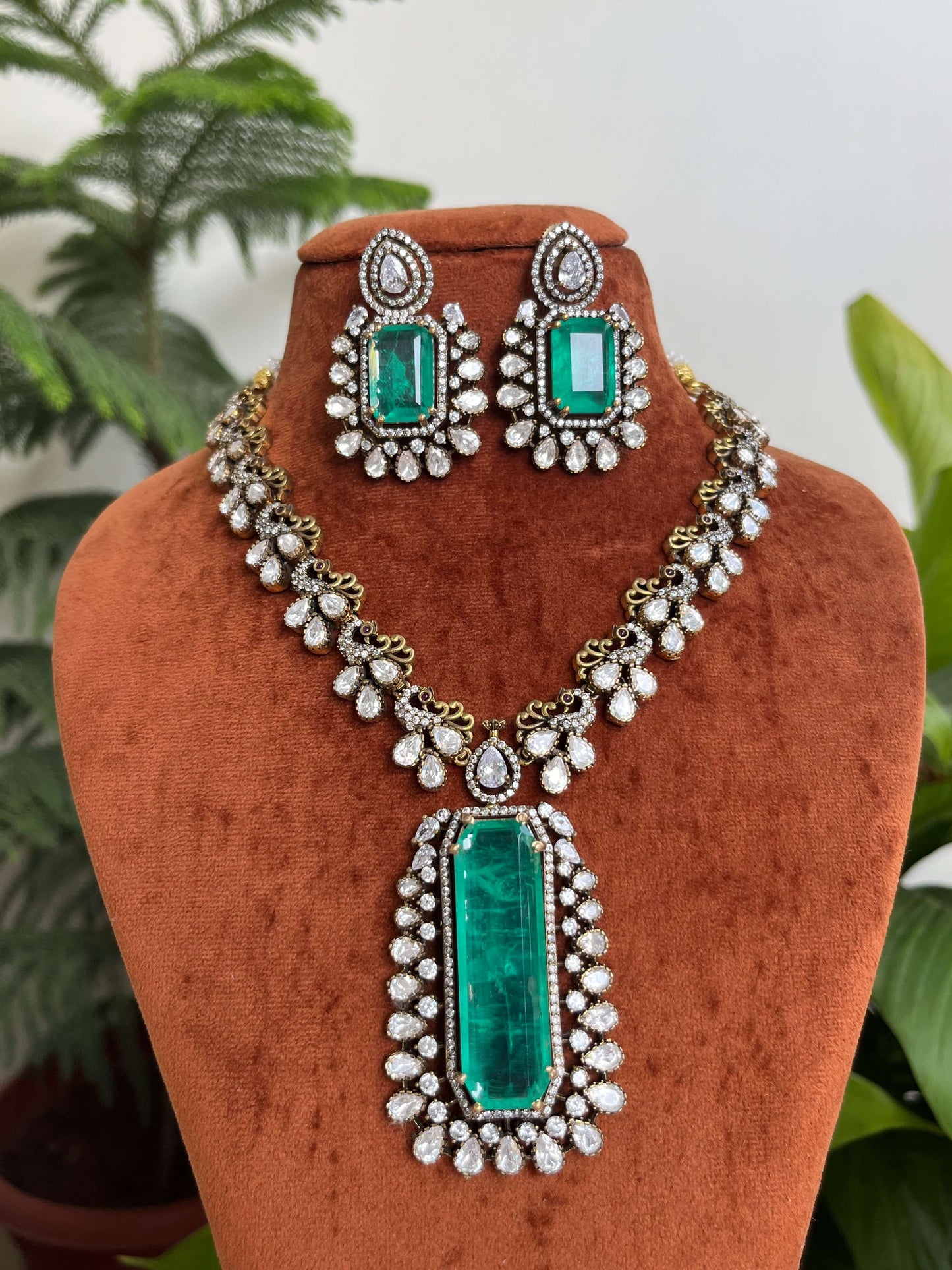Moissanite Kundan Necklace Set with Green Doublet Stone | Bridal & Festive Jewelry
