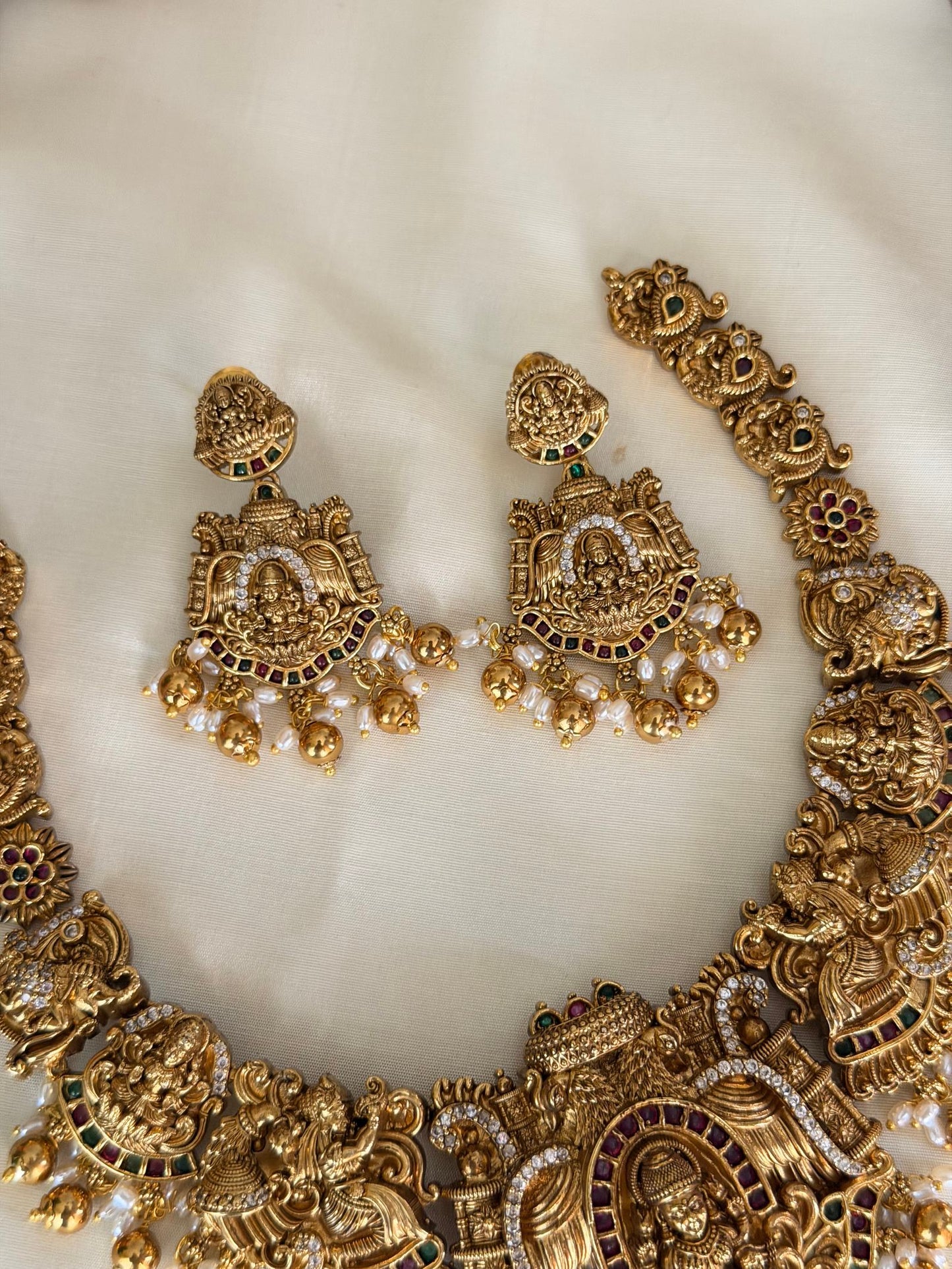 Antique Temple Choker Set