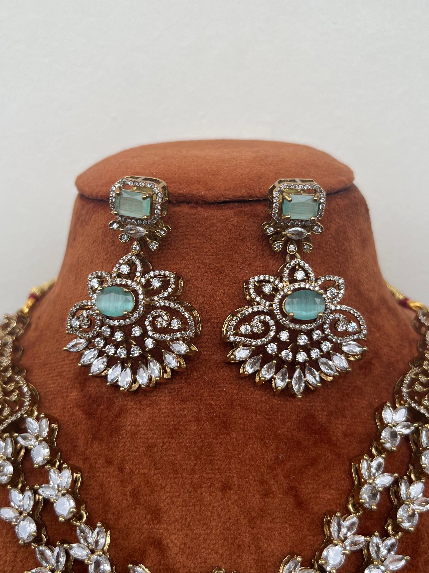 Victorian Double Layer Floral Necklace Set – Mint & Green Variants