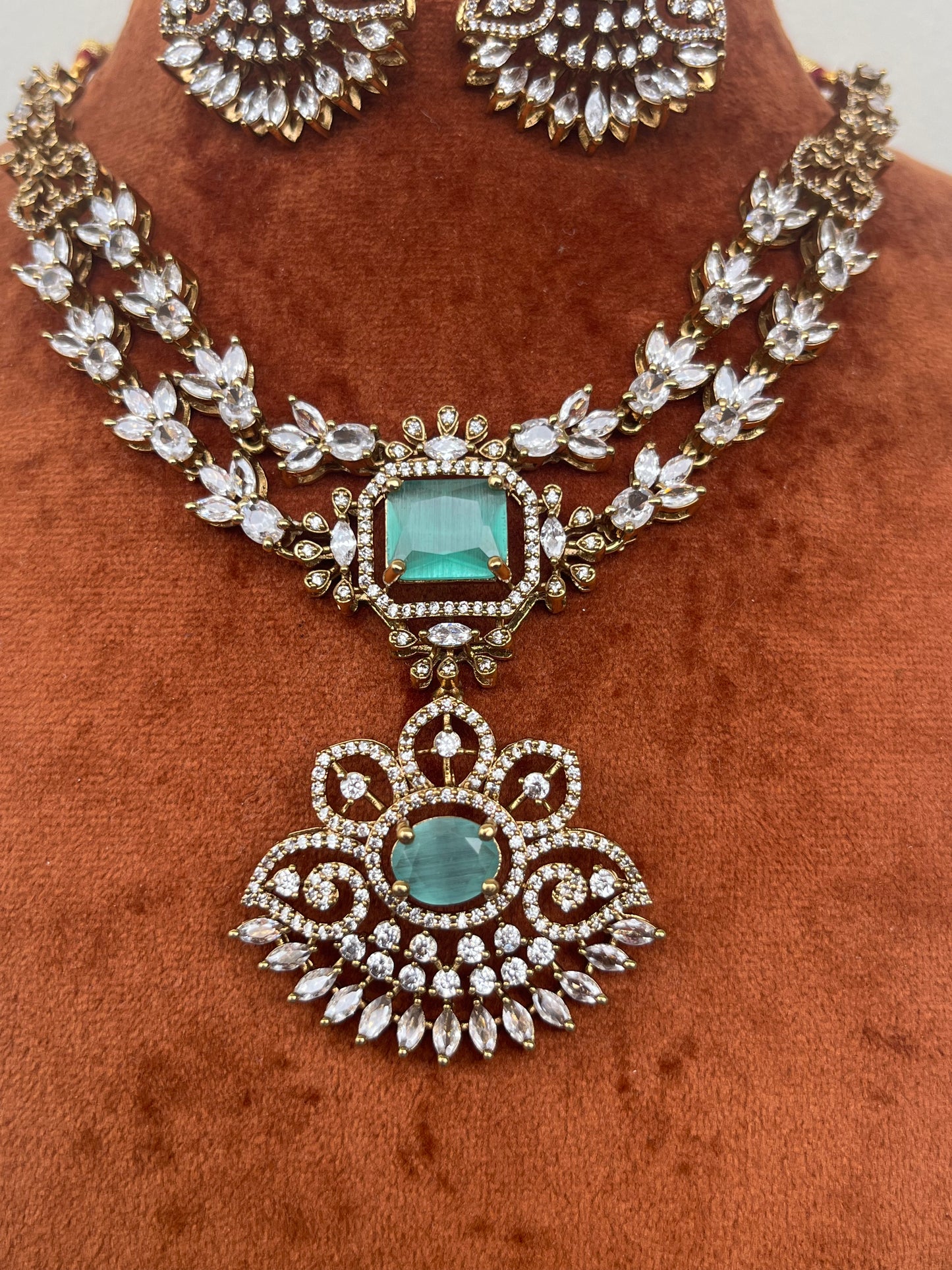 Victorian Double Layer Floral Necklace Set – Mint & Green Variants