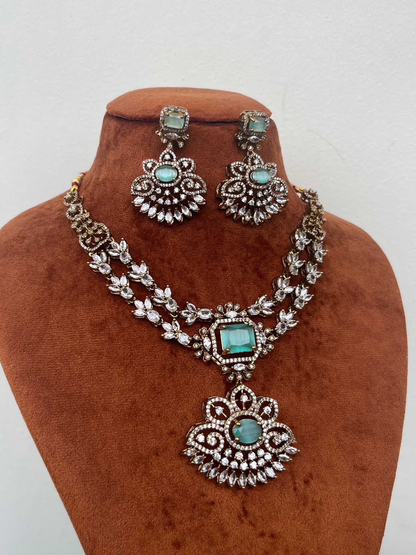 Victorian Double Layer Floral Necklace Set – Mint & Green Variants