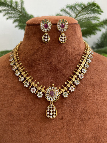 Floral Necklace Set