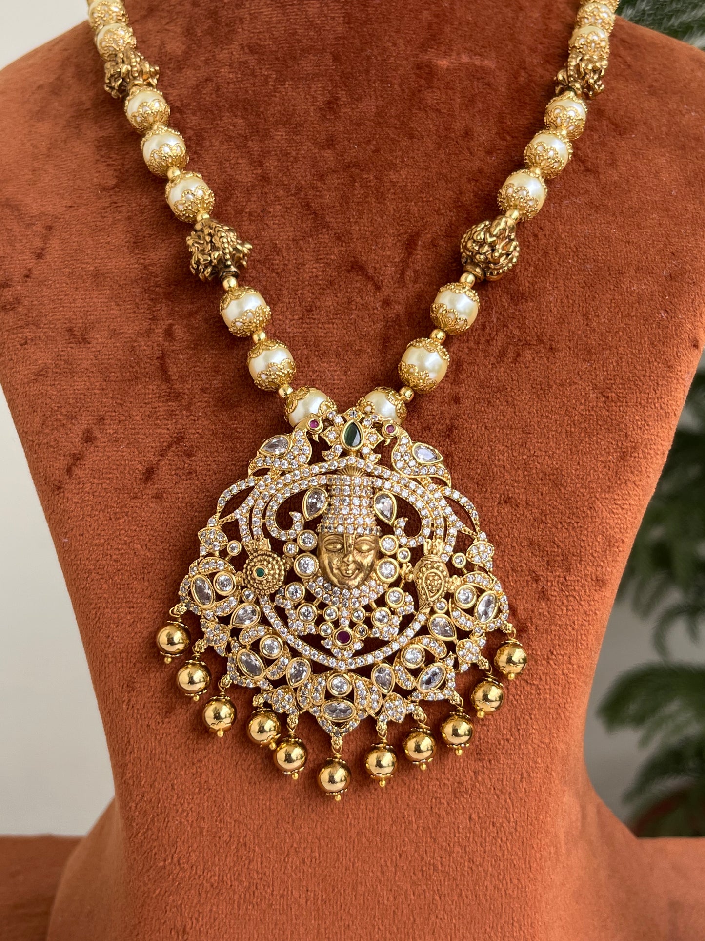Venkateshwara Swamy Pendant Haram with Pearls – 2-in-1 Detachable Design