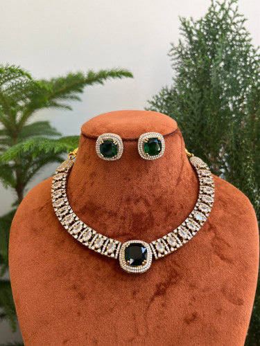 Green Studded Kanti Necklace Set