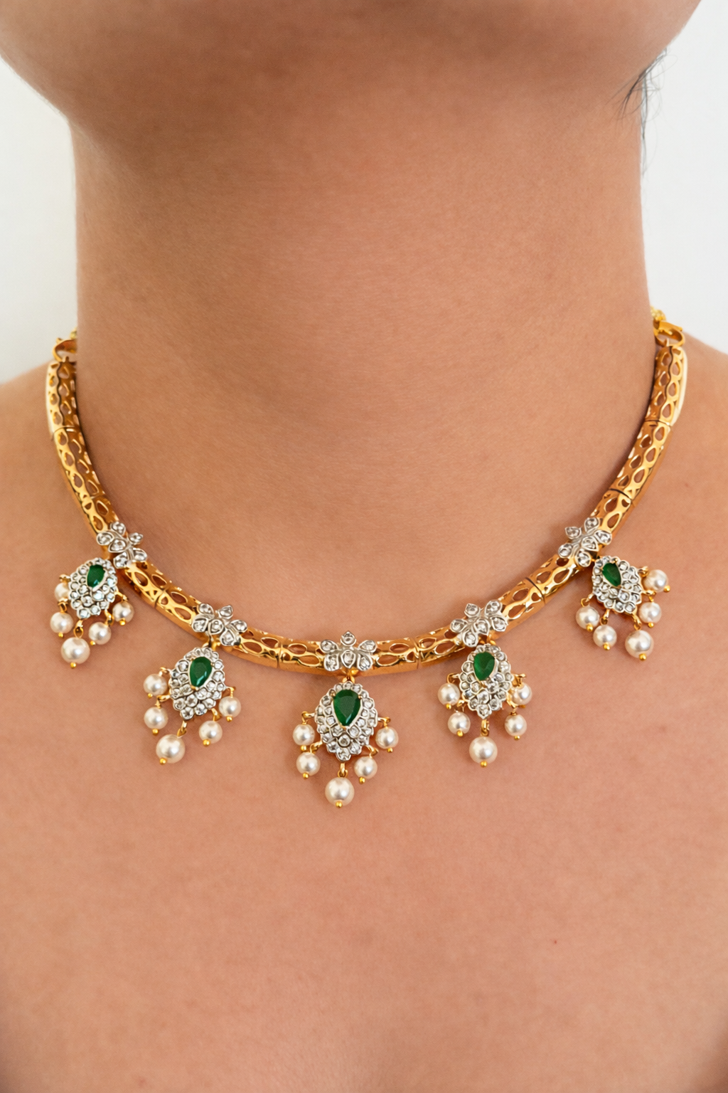 Dual Tone AD Emerald & Pearl Kanti Necklace Set