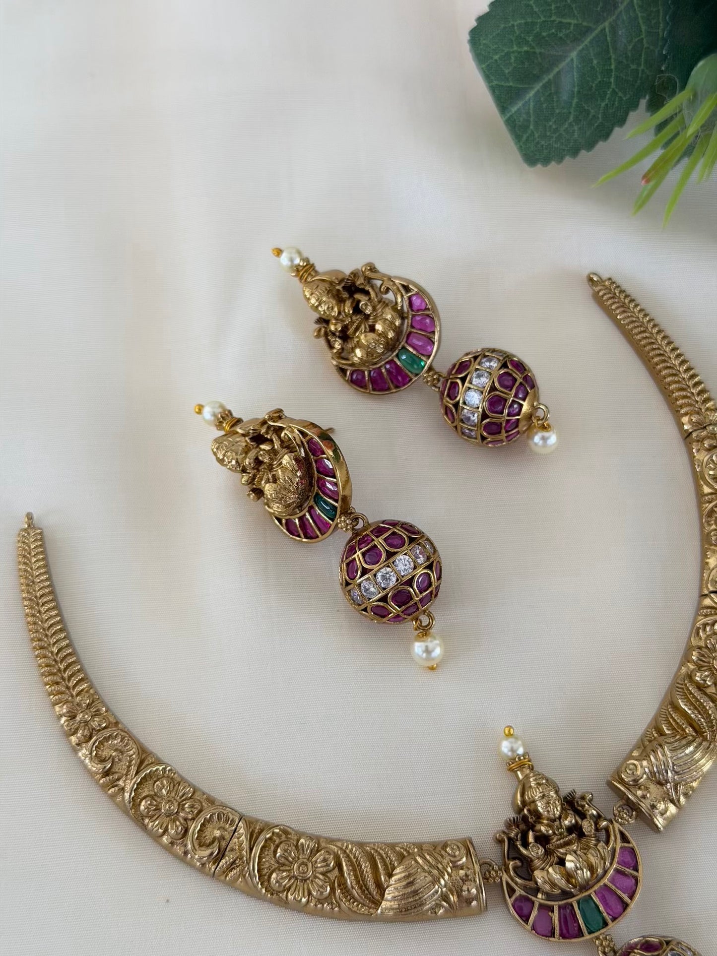 Floral Ball Drop Hasli Necklace Set with Matching Earrings