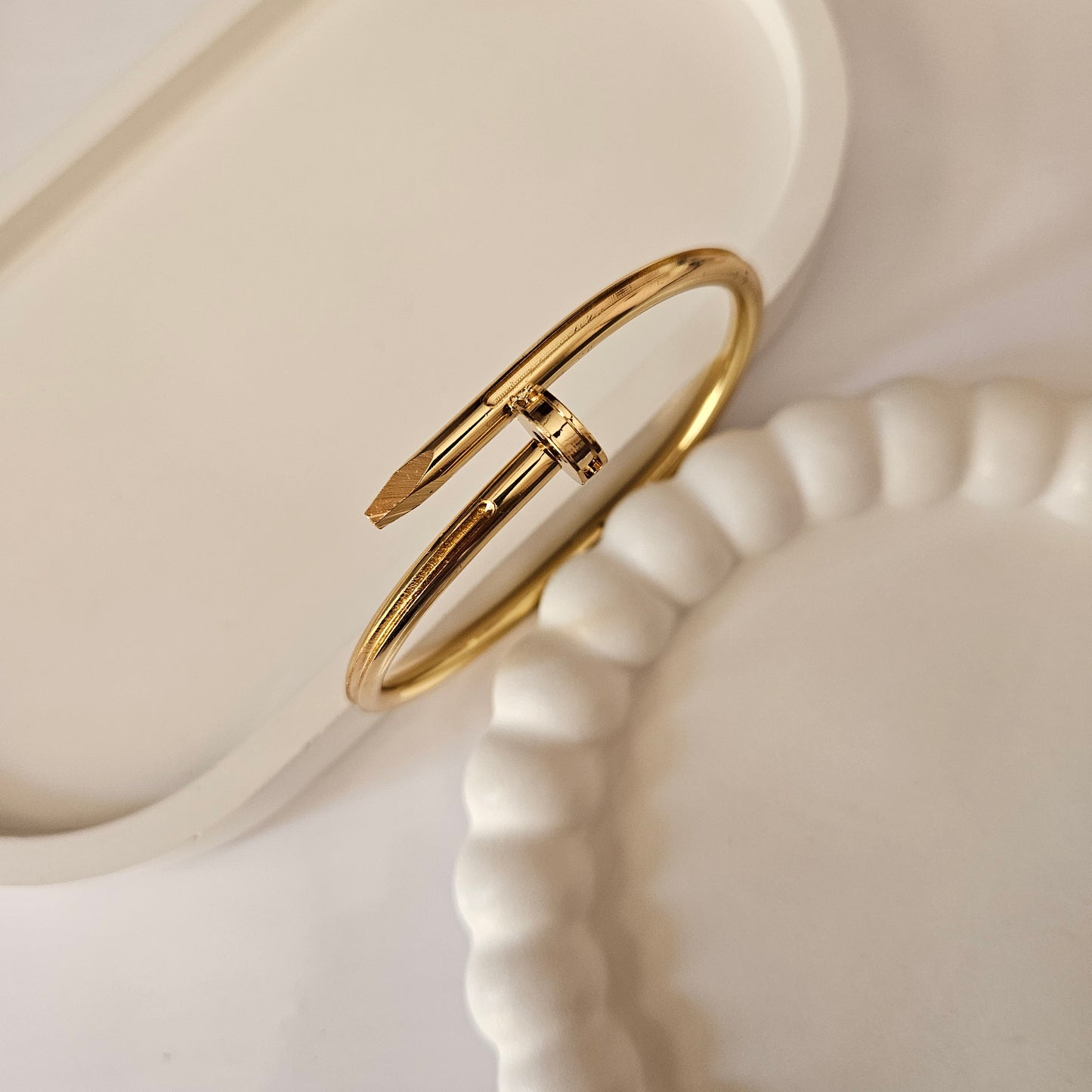 Nail Band