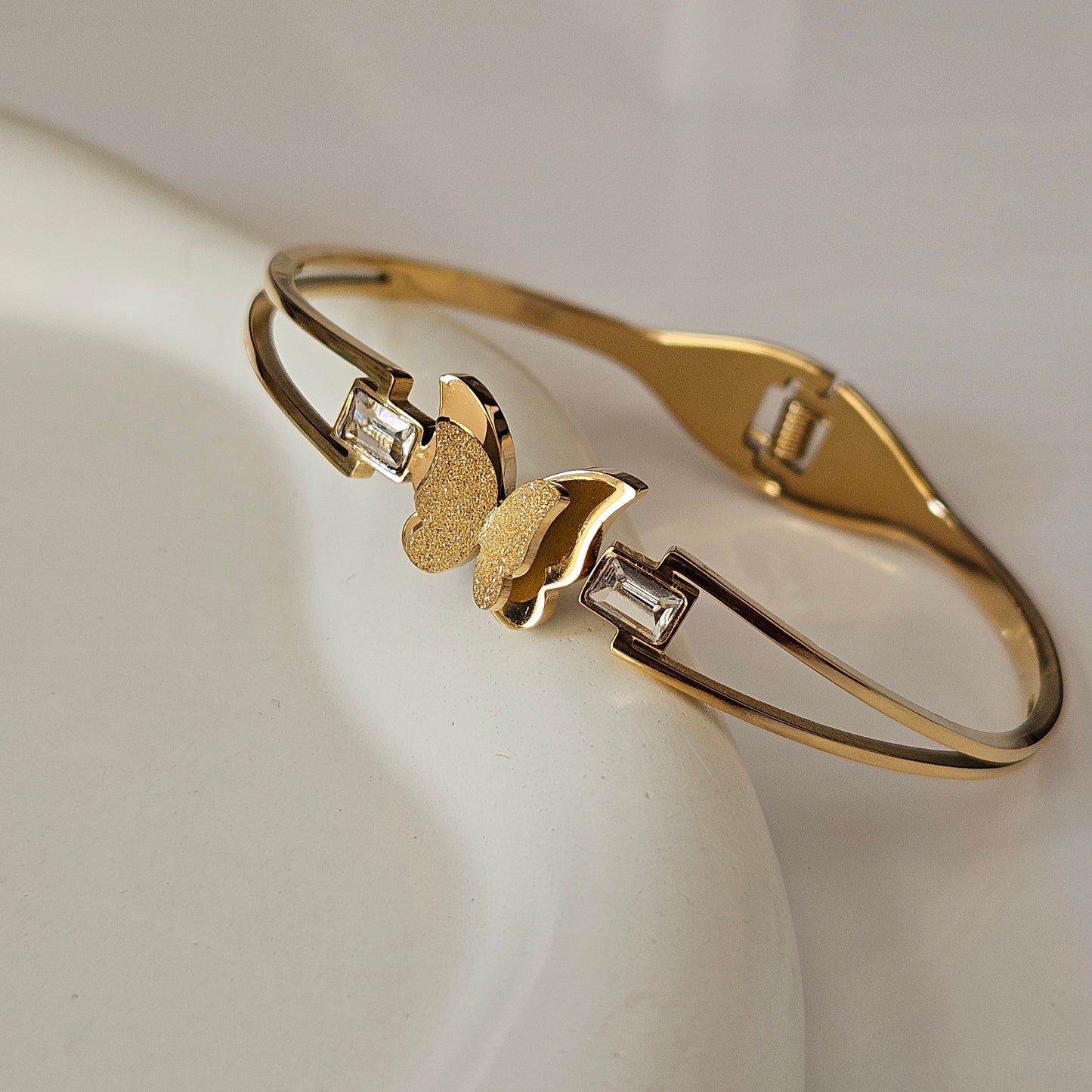 Lily Band