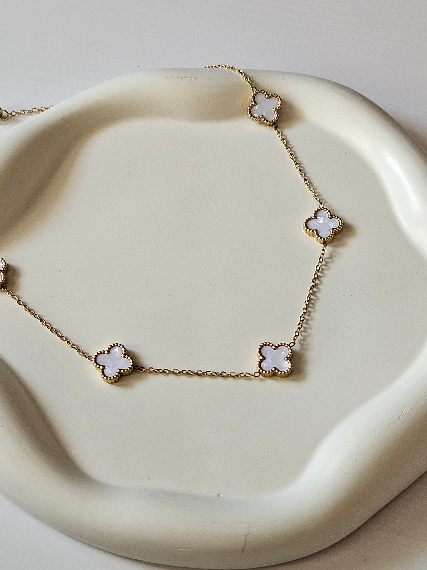 White Klee Necklace