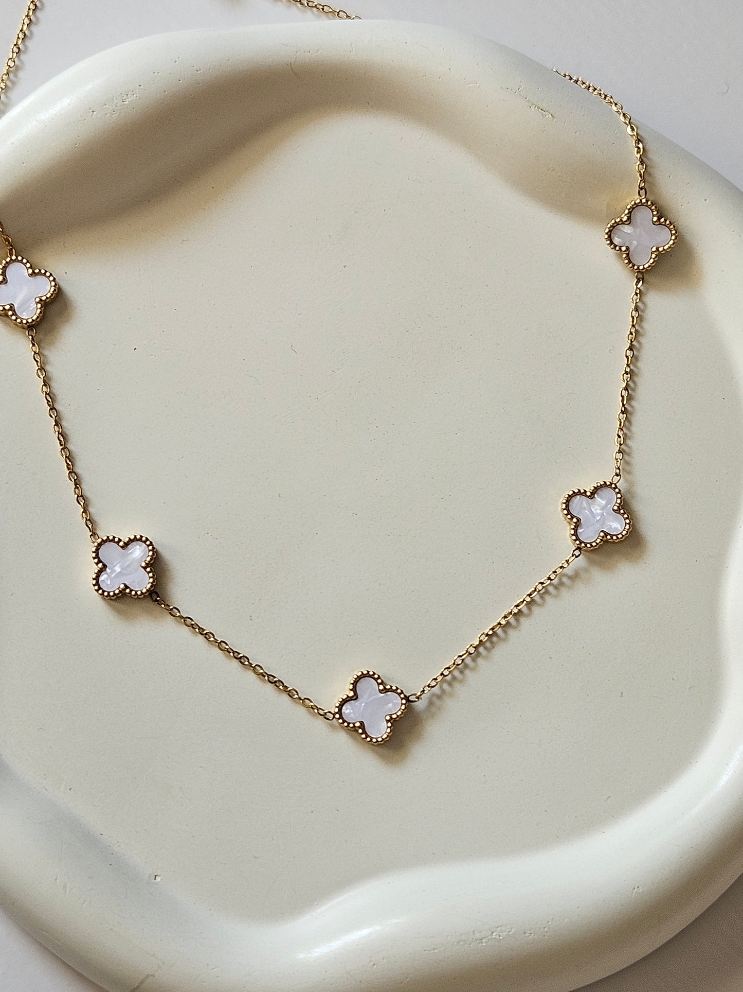 White Klee Necklace