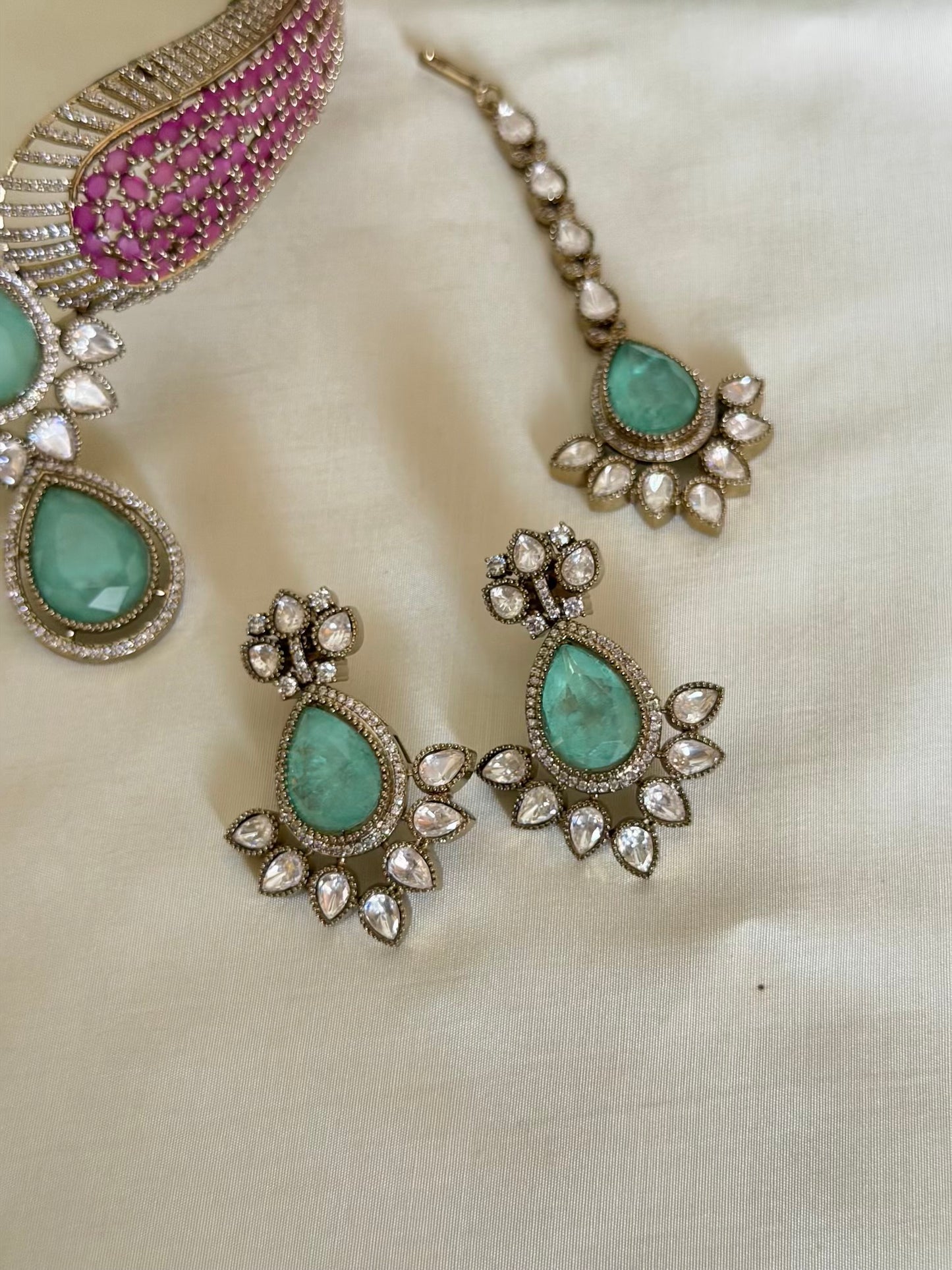 Elegant Moissanite Set with Maang Tikka