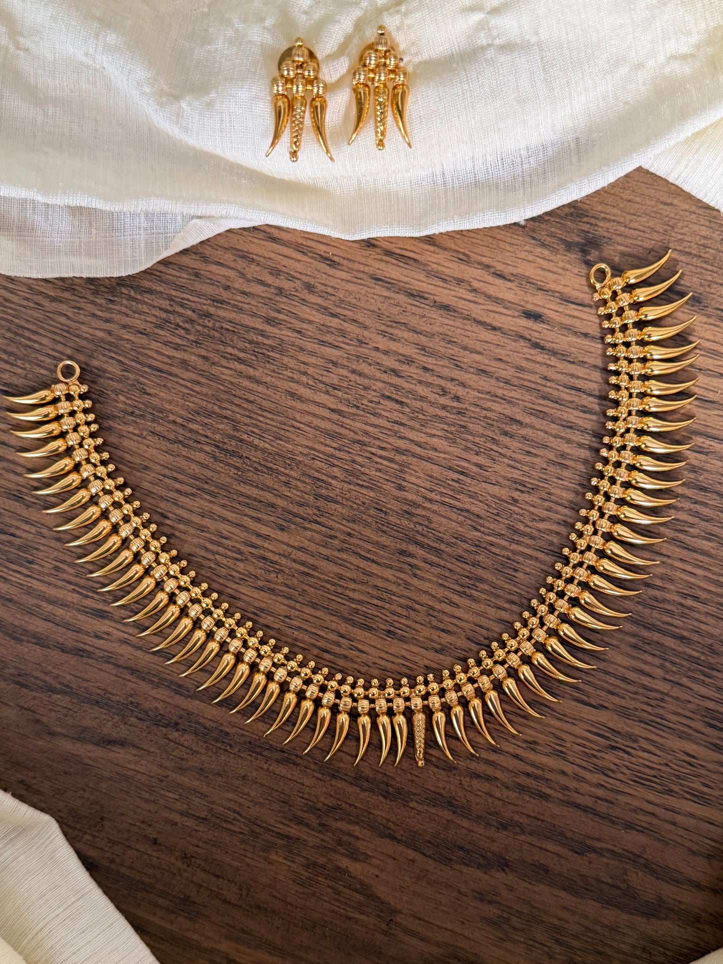 Traditional Kerala Style Mulla Mottu Mala Necklace Set