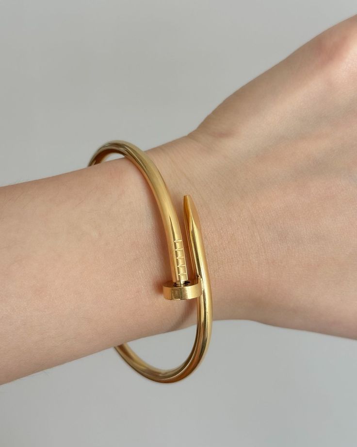 Nail Band
