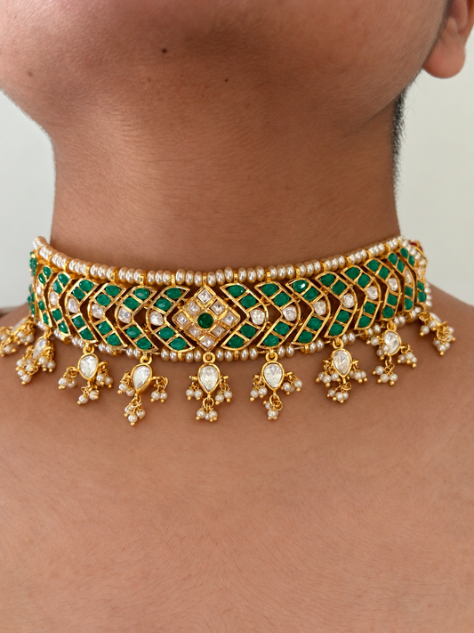 Emerald Kundan Trellis Choker Necklace Set with Pearl Tassels