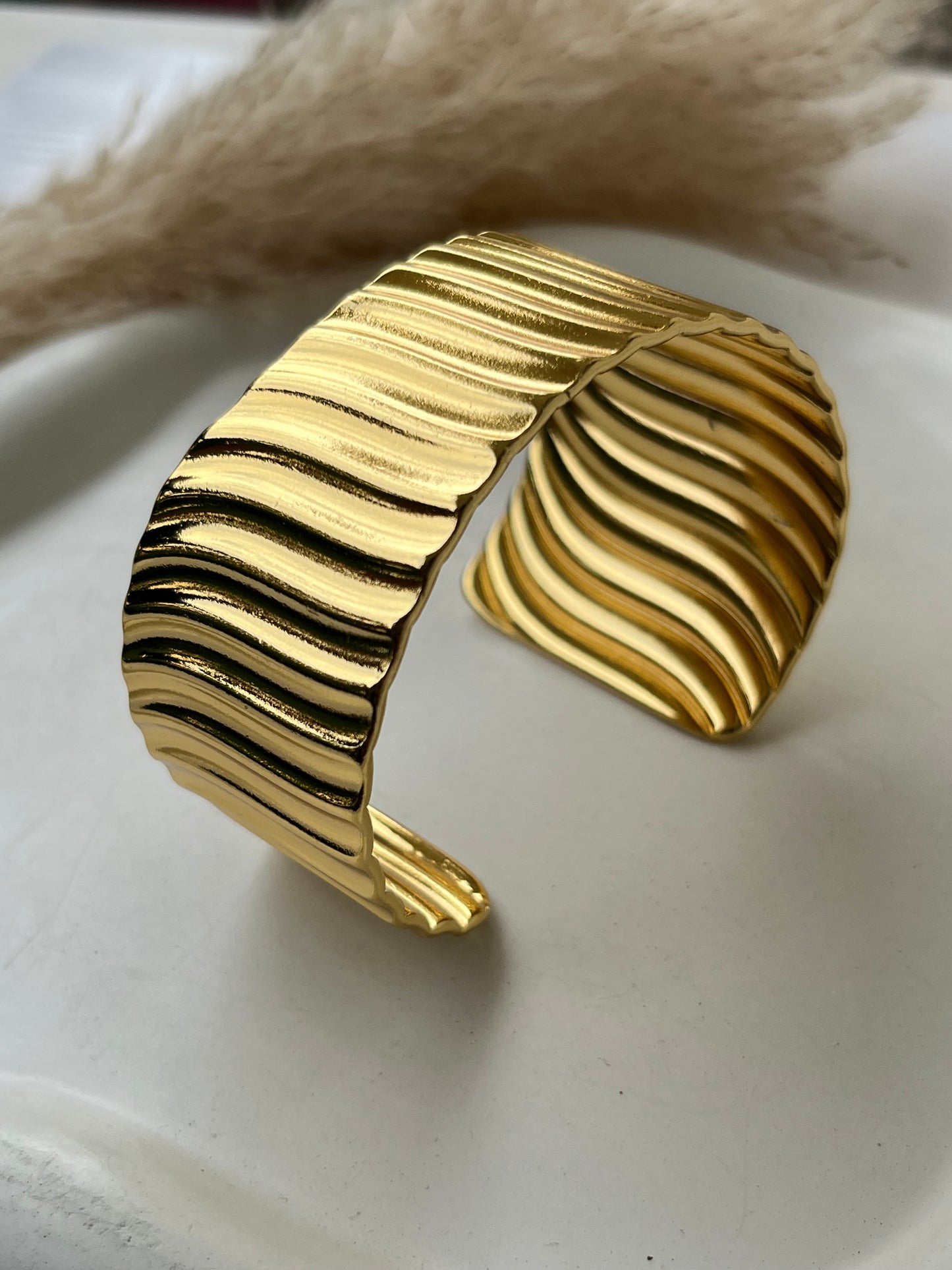Lou Bracelet Cuff