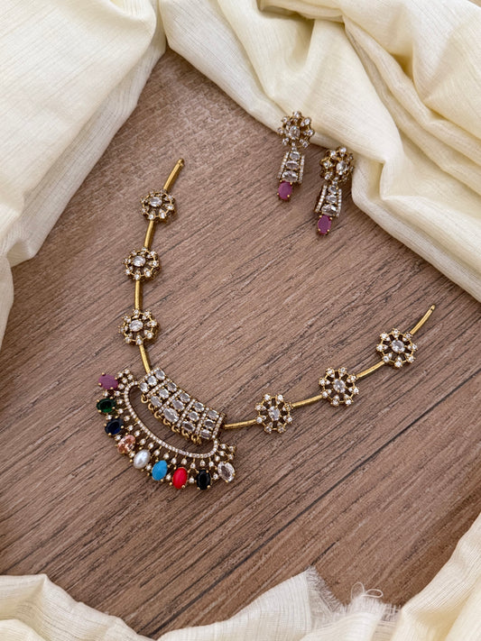 Trending Victorian Multicolour Necklace Set