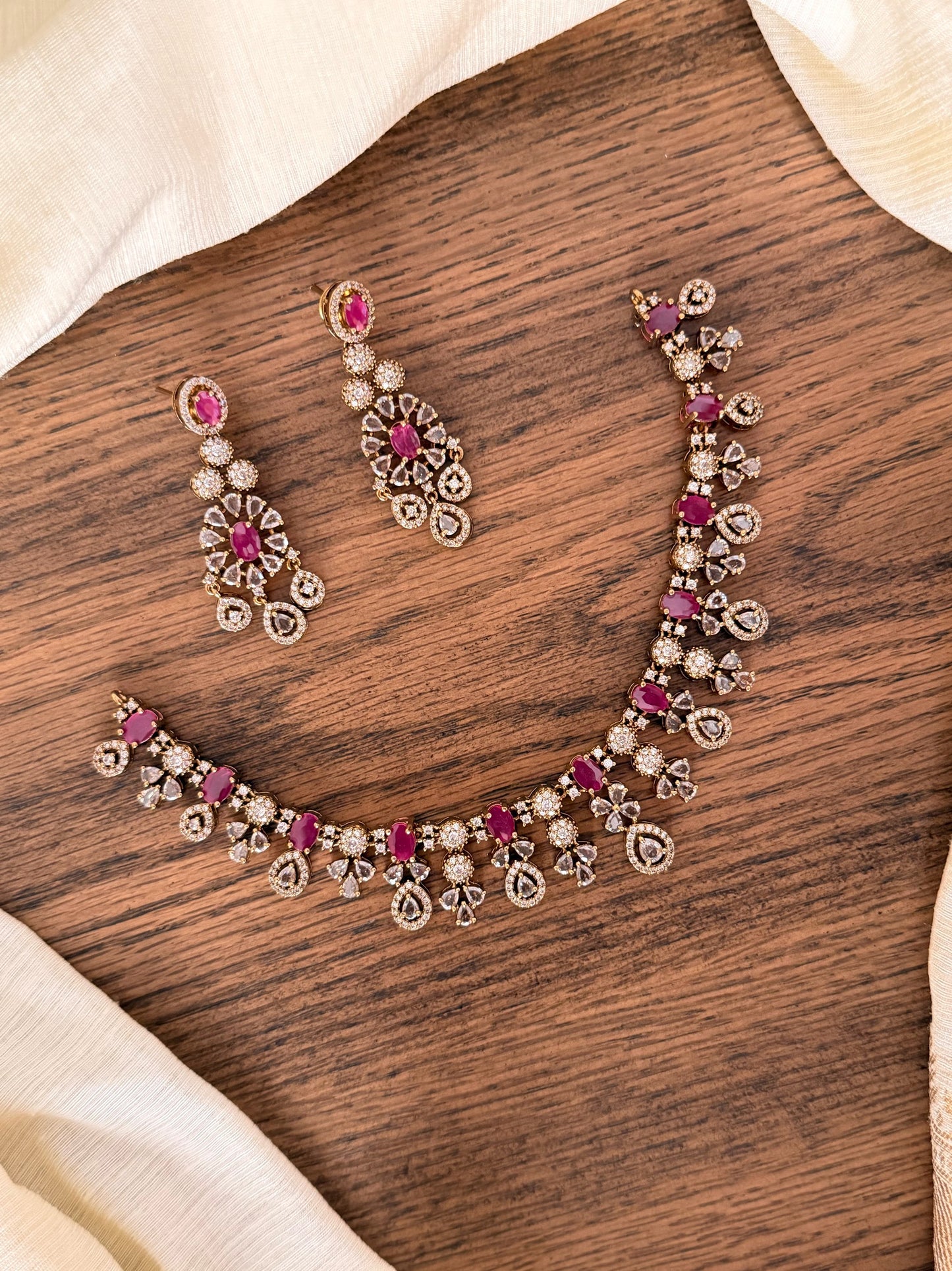 Premium Designer Victorian Necklace Set