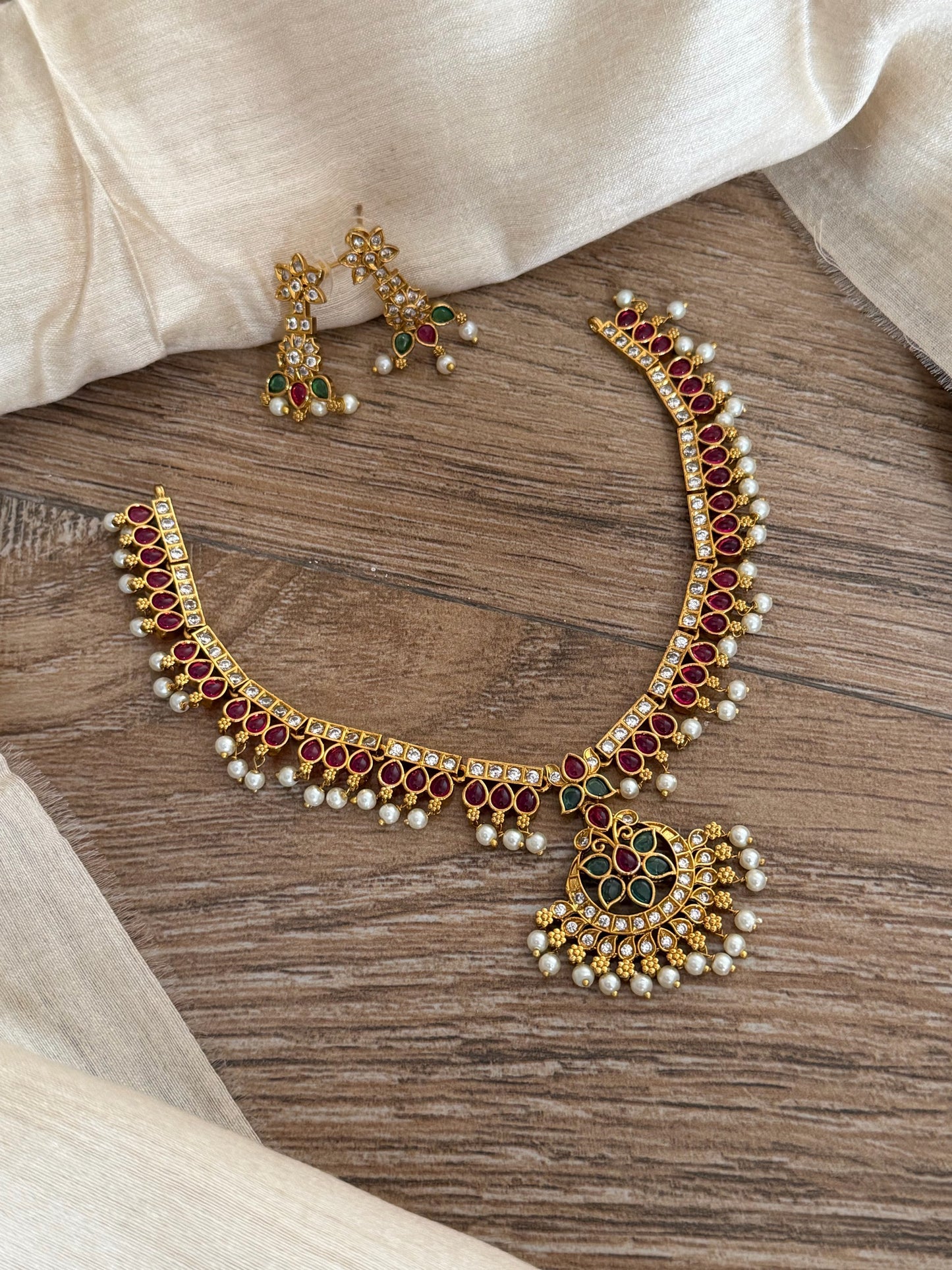 Traditional Antique Finish Ruby & Emerald Pearl-Drop Necklace