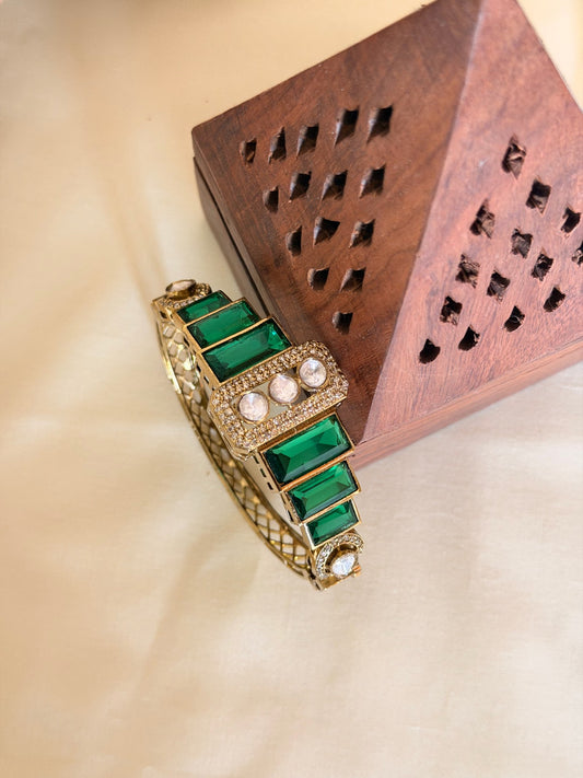 Openable Emerald Stone Kundan Bangle