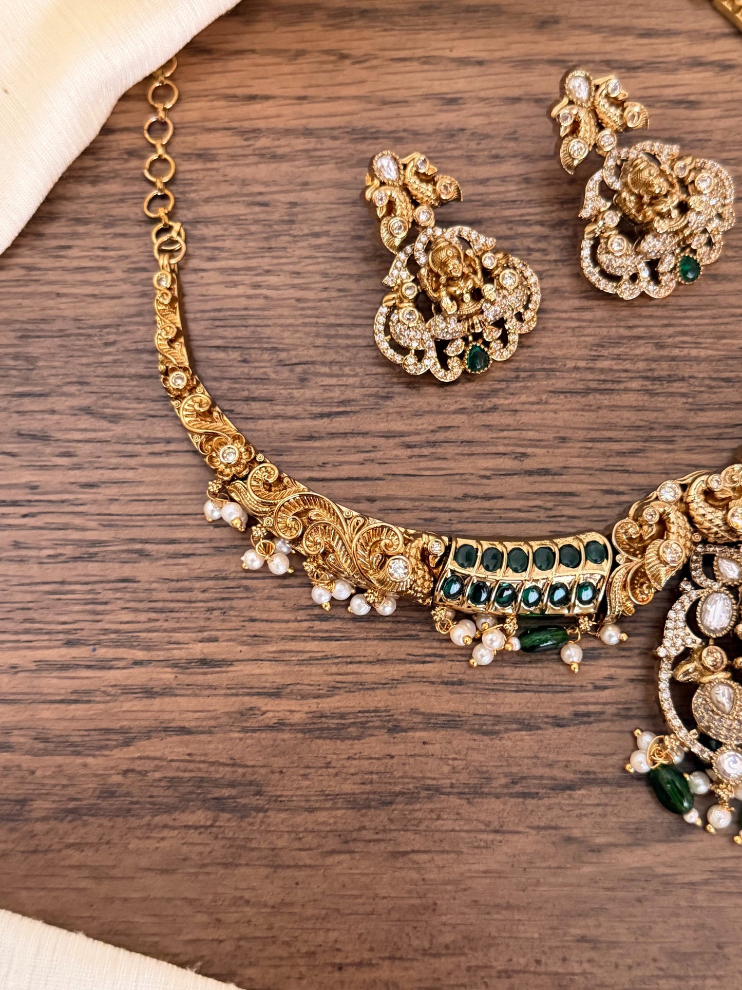 Lakshmi Kanti Necklace with Emerald Accents & Pearl Clusters