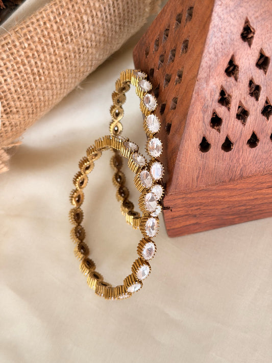 Sleek Kundan Design Bangles