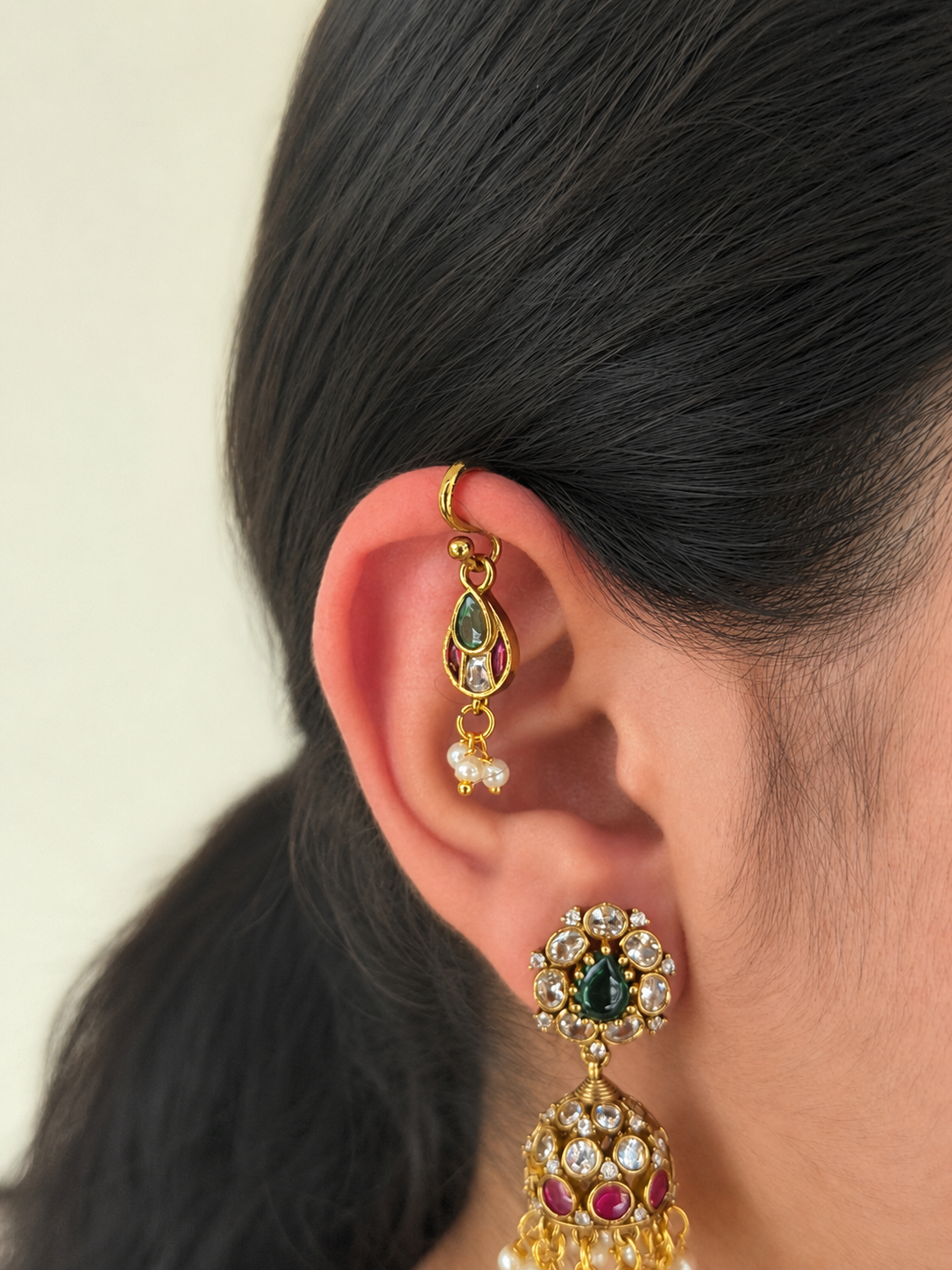 Simple Kemp Bugadi Earrings