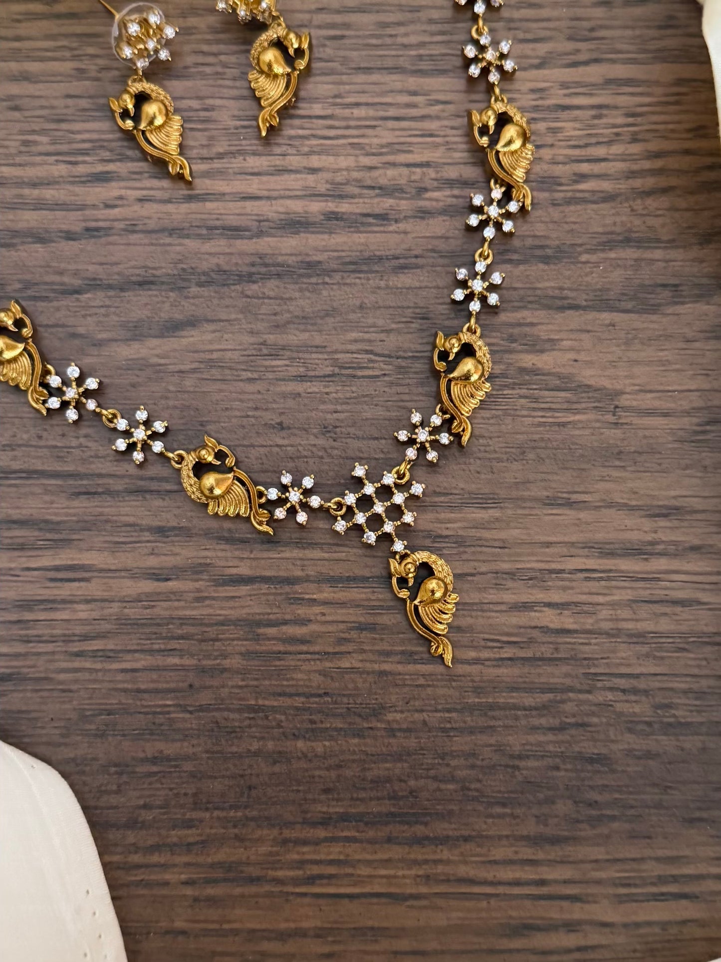 AD peacock necklace set