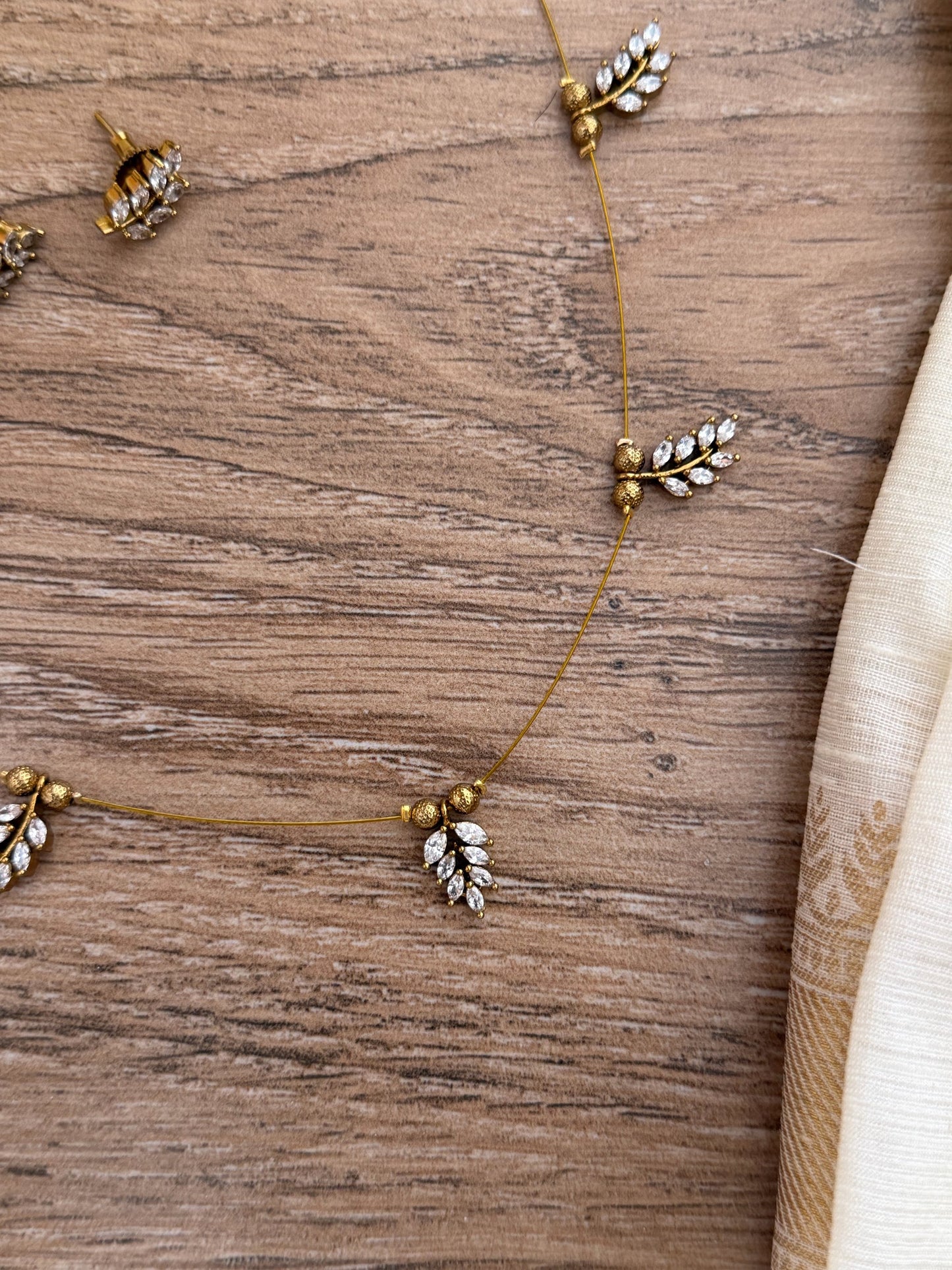 Floating Leaf Invisible Necklace Set | Minimalist CZ Jewelry