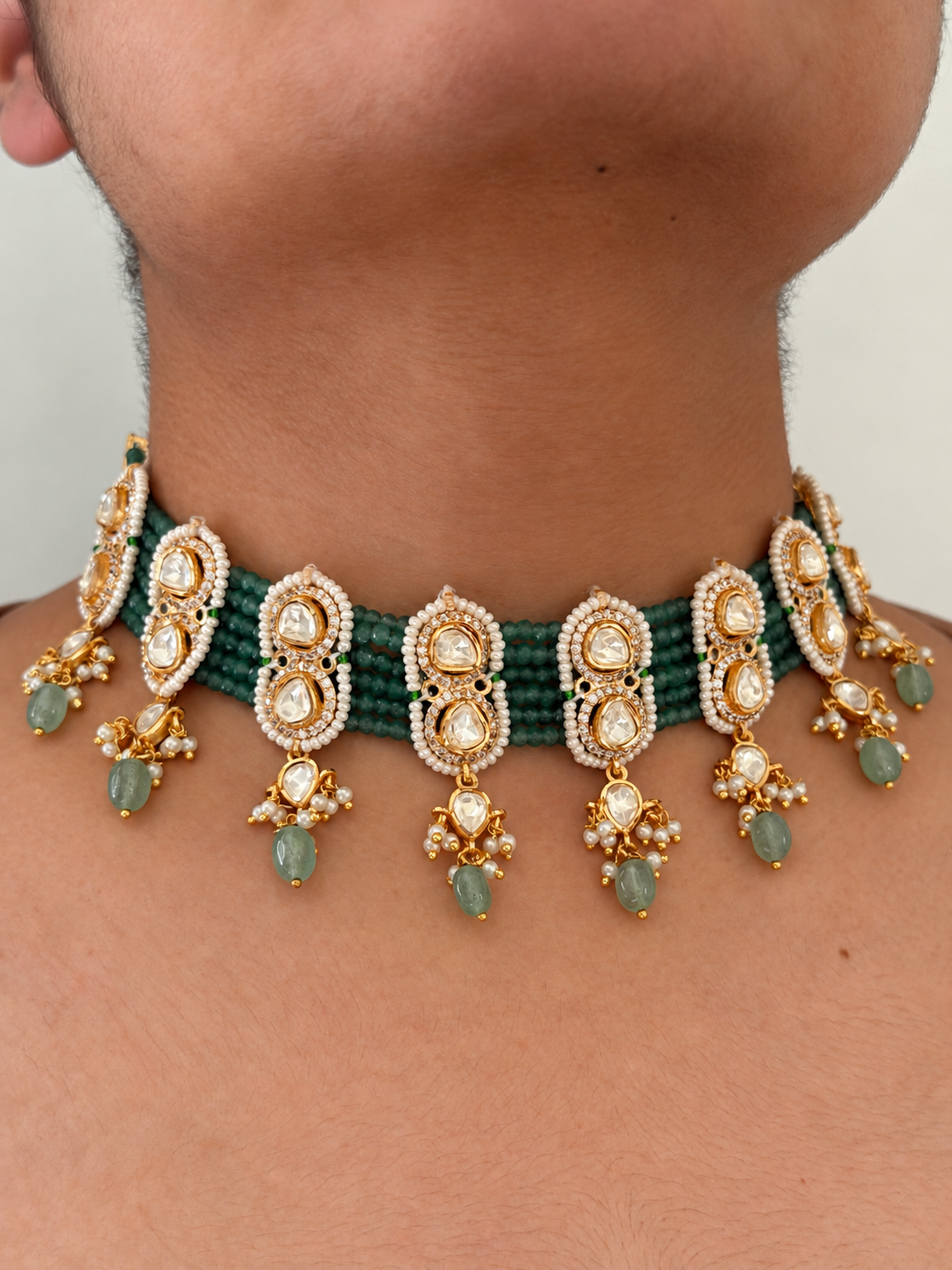 Emerald Bead Choker Necklace Set with Kundan Medallions