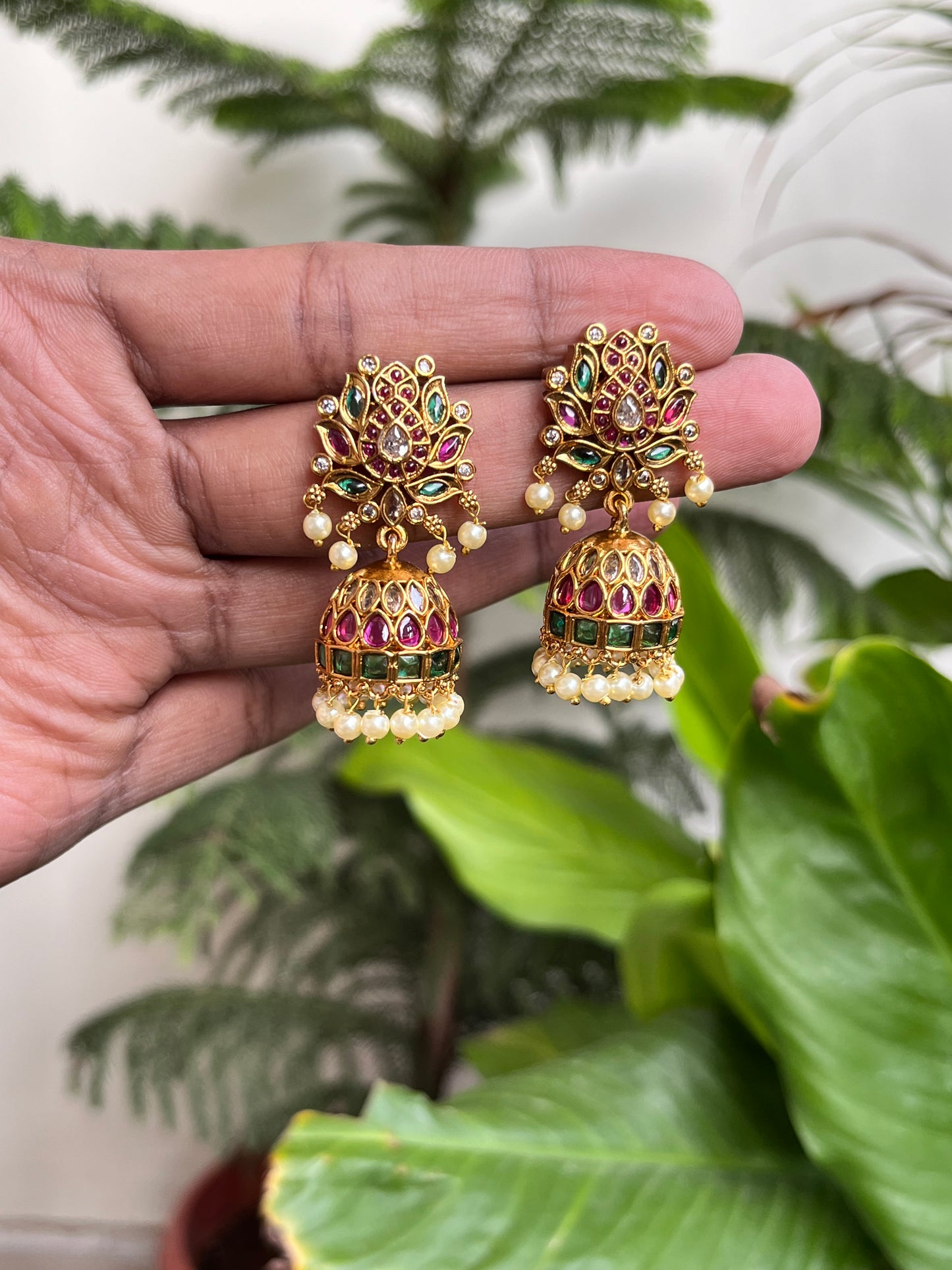 Lotus Kemp Stone Jhumka